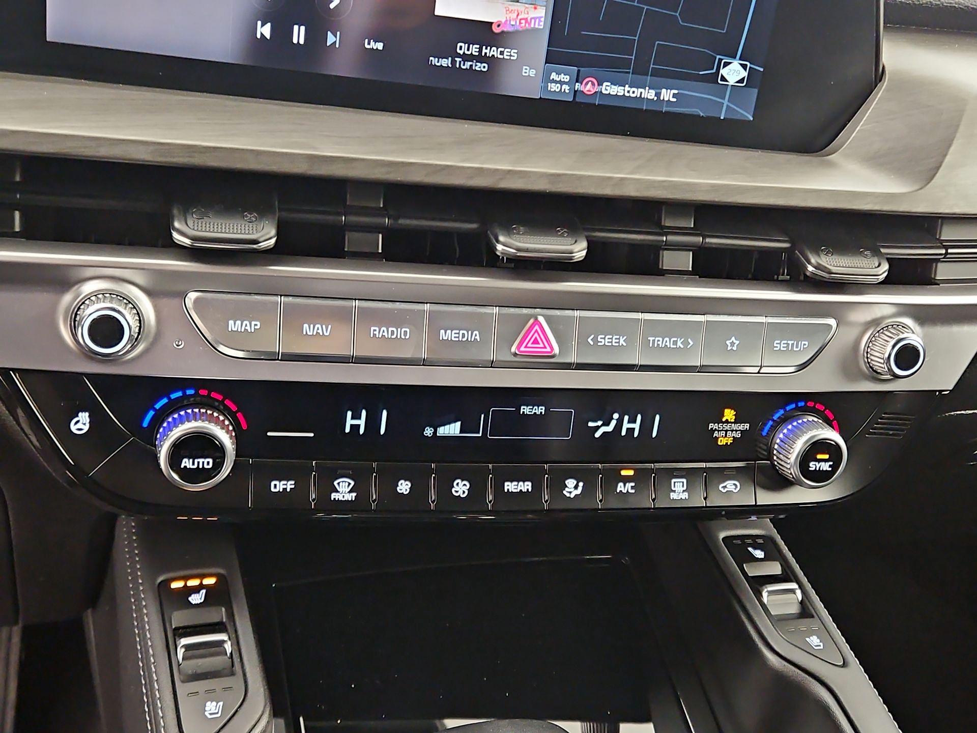 Thumbnail: 2024 Kia Telluride - 17