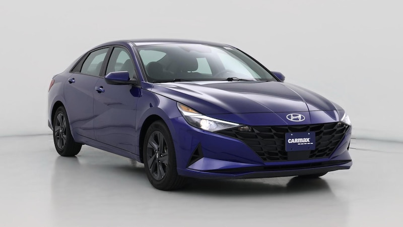 2022 Hyundai Elantra SEL Hero Image