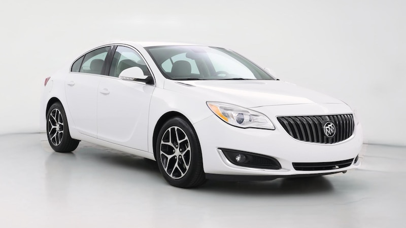 2017 Buick Regal Sport Touring Hero Image