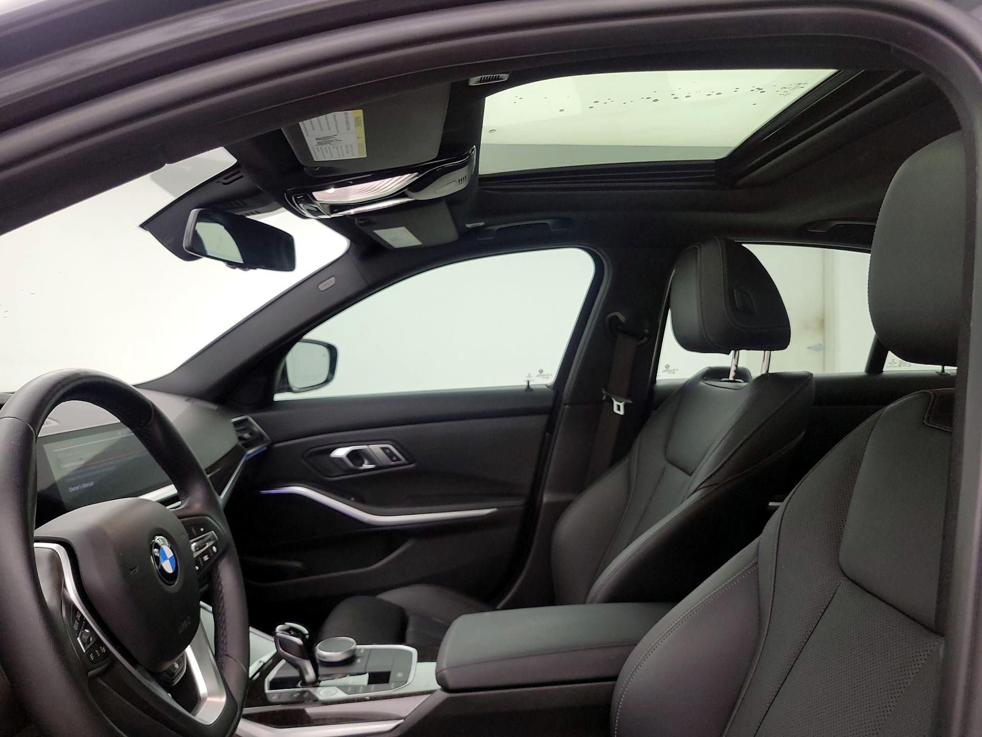 Thumbnail: 2022 BMW 3 Series - 20