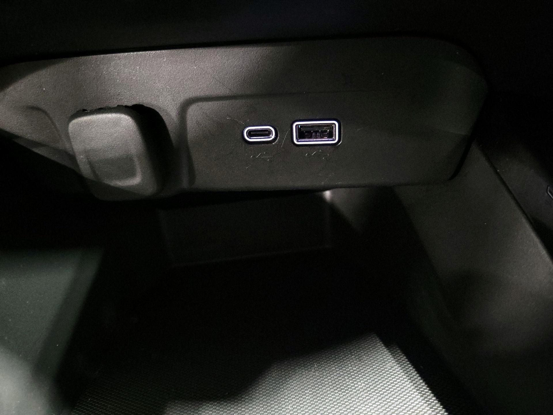 Thumbnail: 2024 Chevrolet Trax - 18
