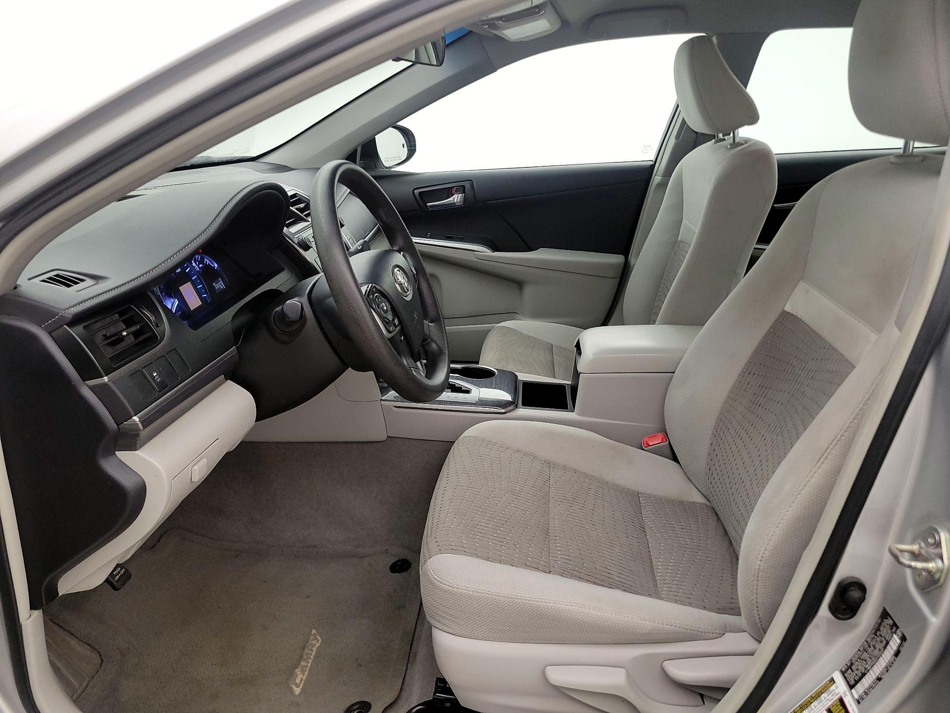 Thumbnail: 2014 Toyota Camry - 11