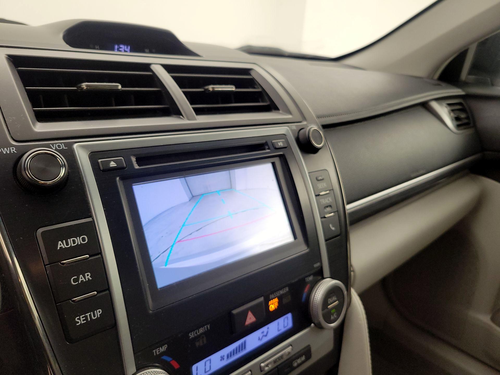 Thumbnail: 2014 Toyota Camry - 14