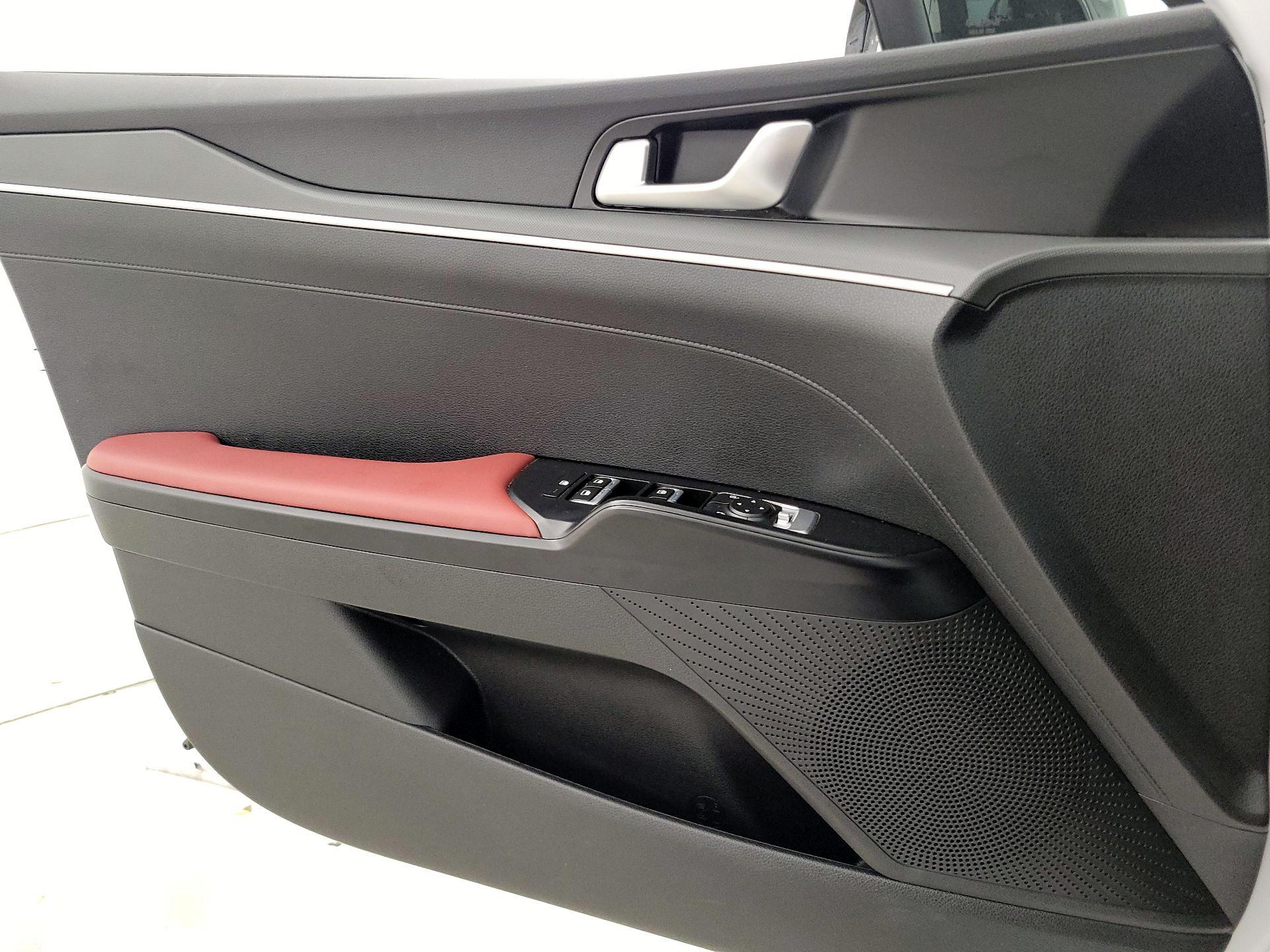 Thumbnail: 2023 Kia K5 - 12