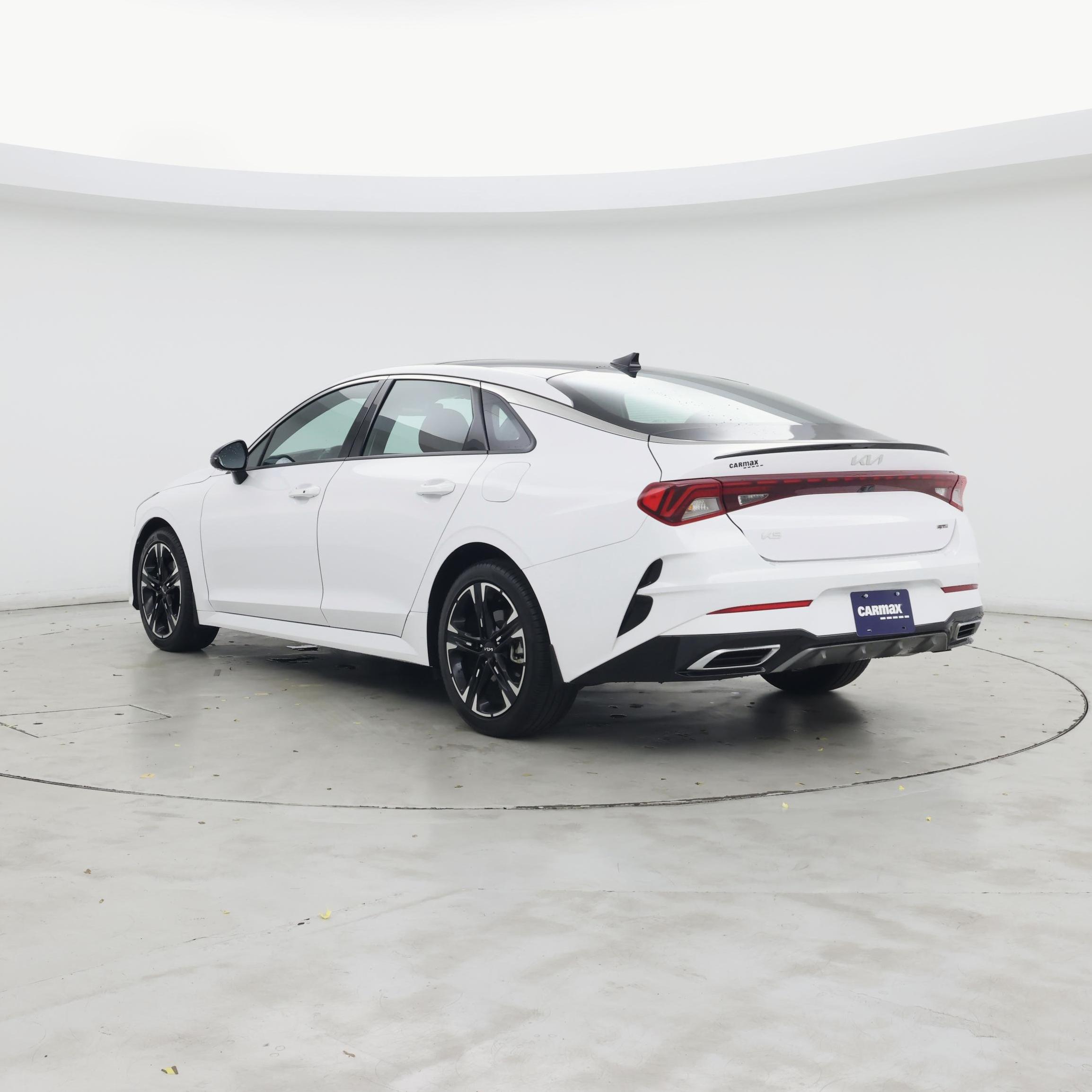 Thumbnail: 2023 Kia K5 - 2