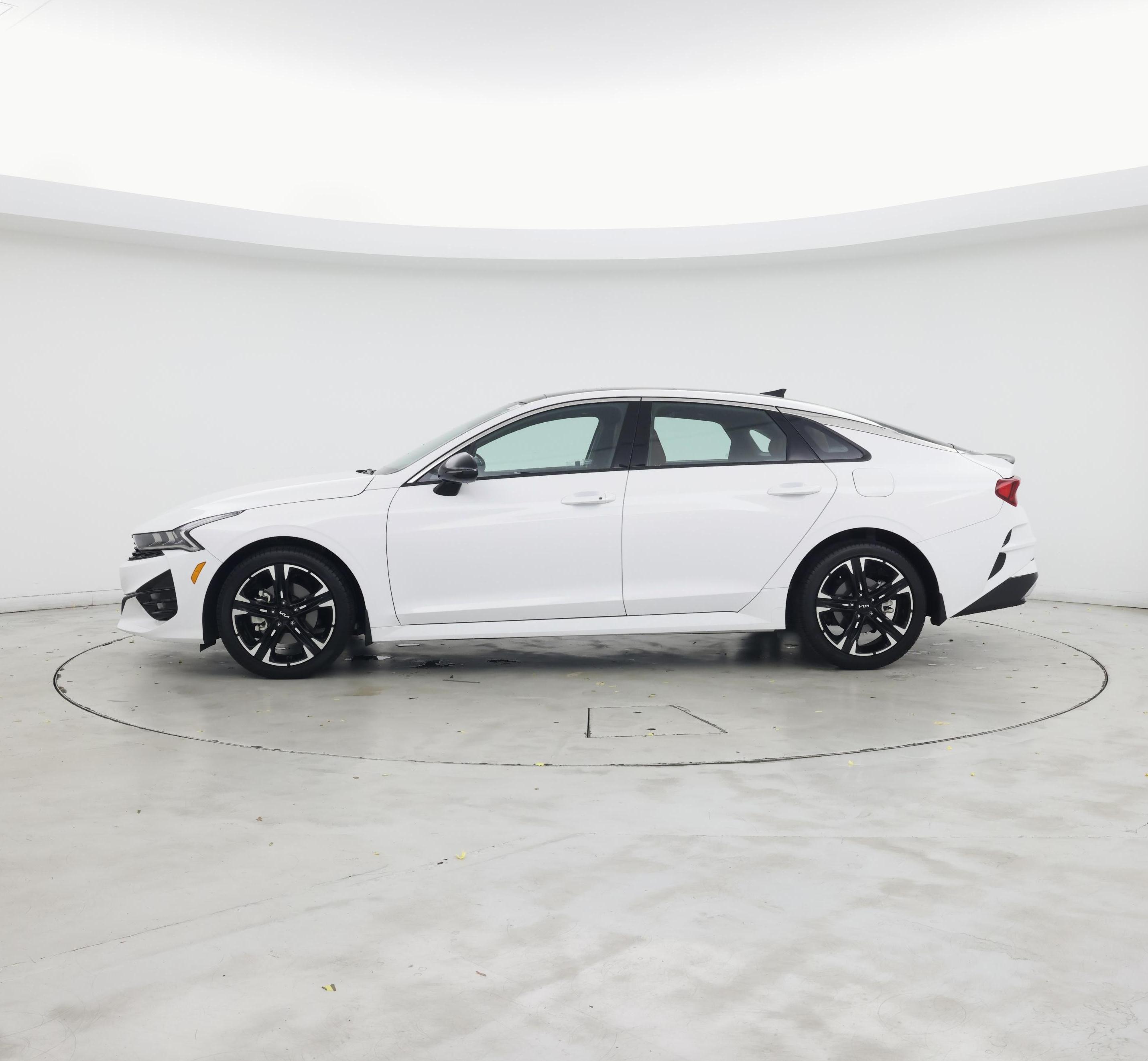 Thumbnail: 2023 Kia K5 - 3