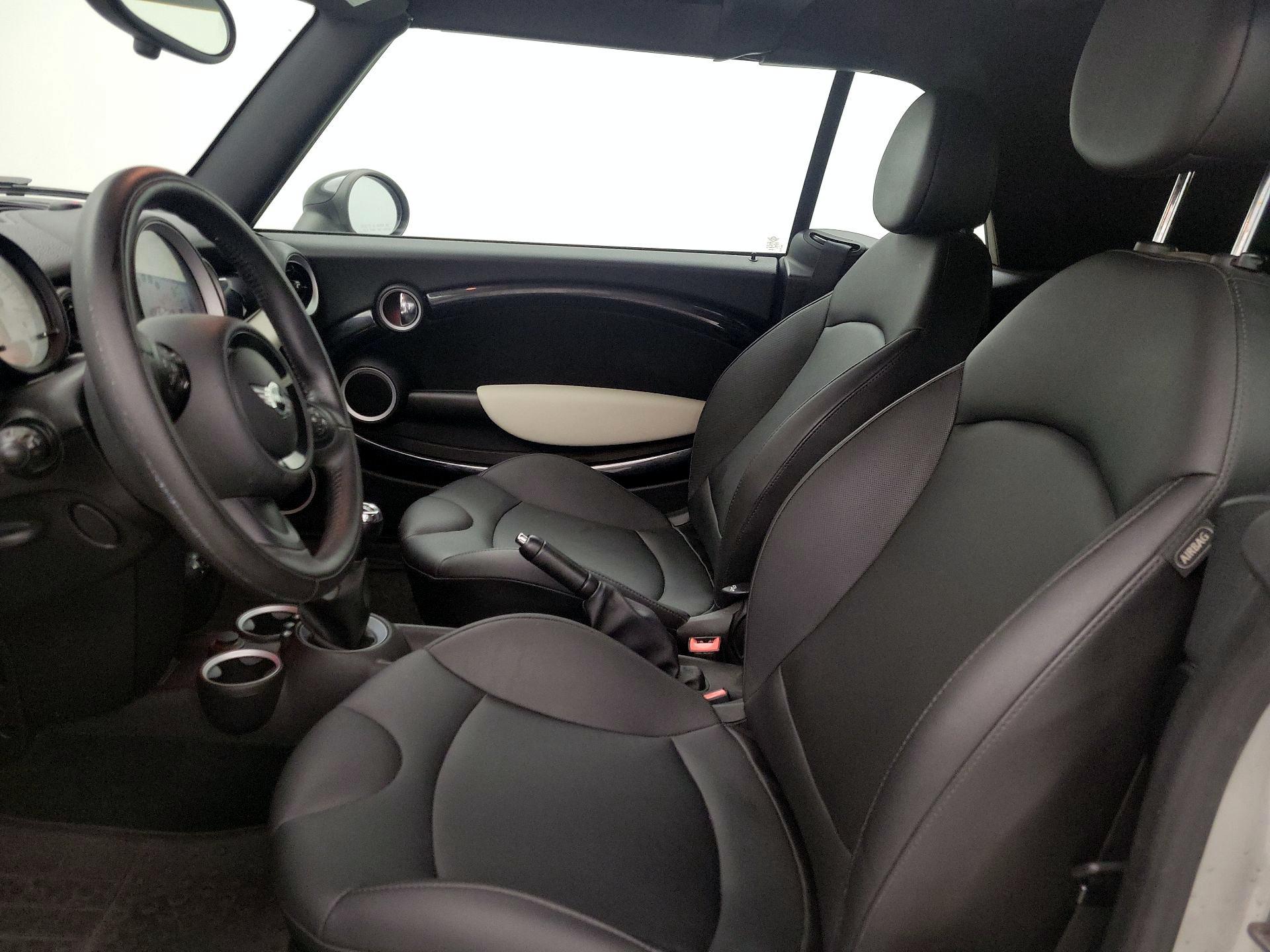 Thumbnail: 2014 MINI Cooper - 11
