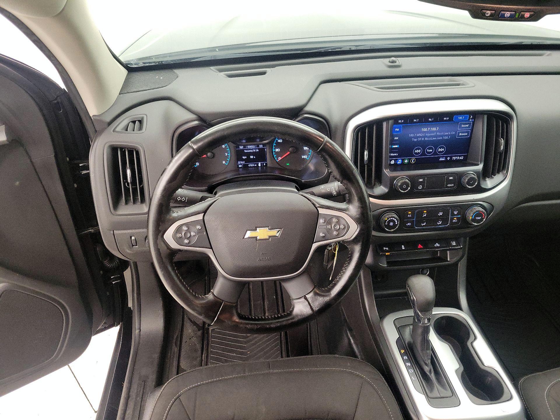 Thumbnail: 2022 Chevrolet Colorado - 10
