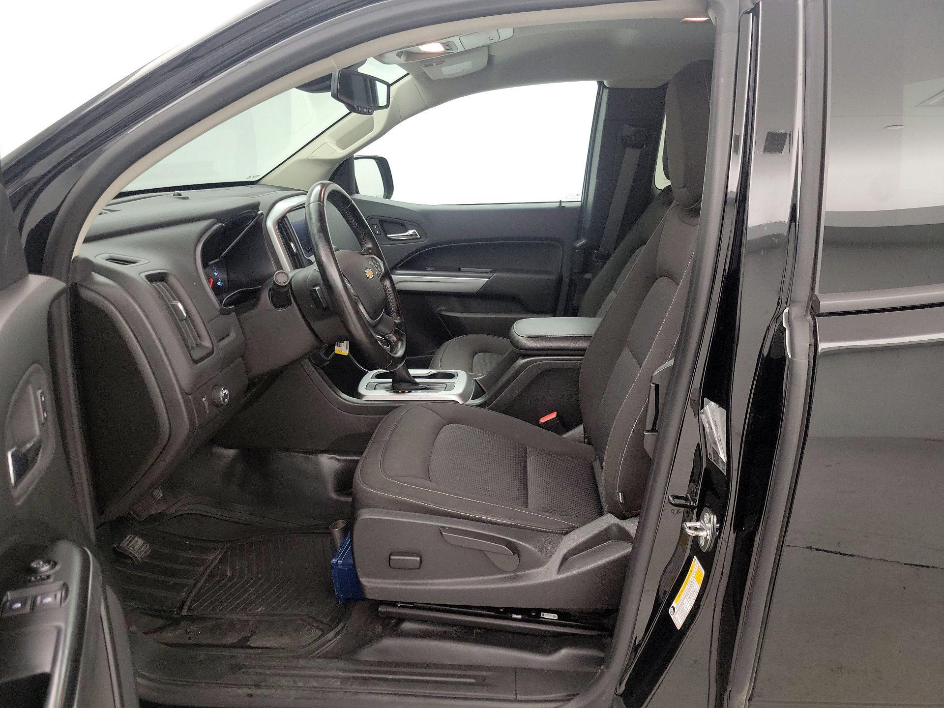 Thumbnail: 2022 Chevrolet Colorado - 11
