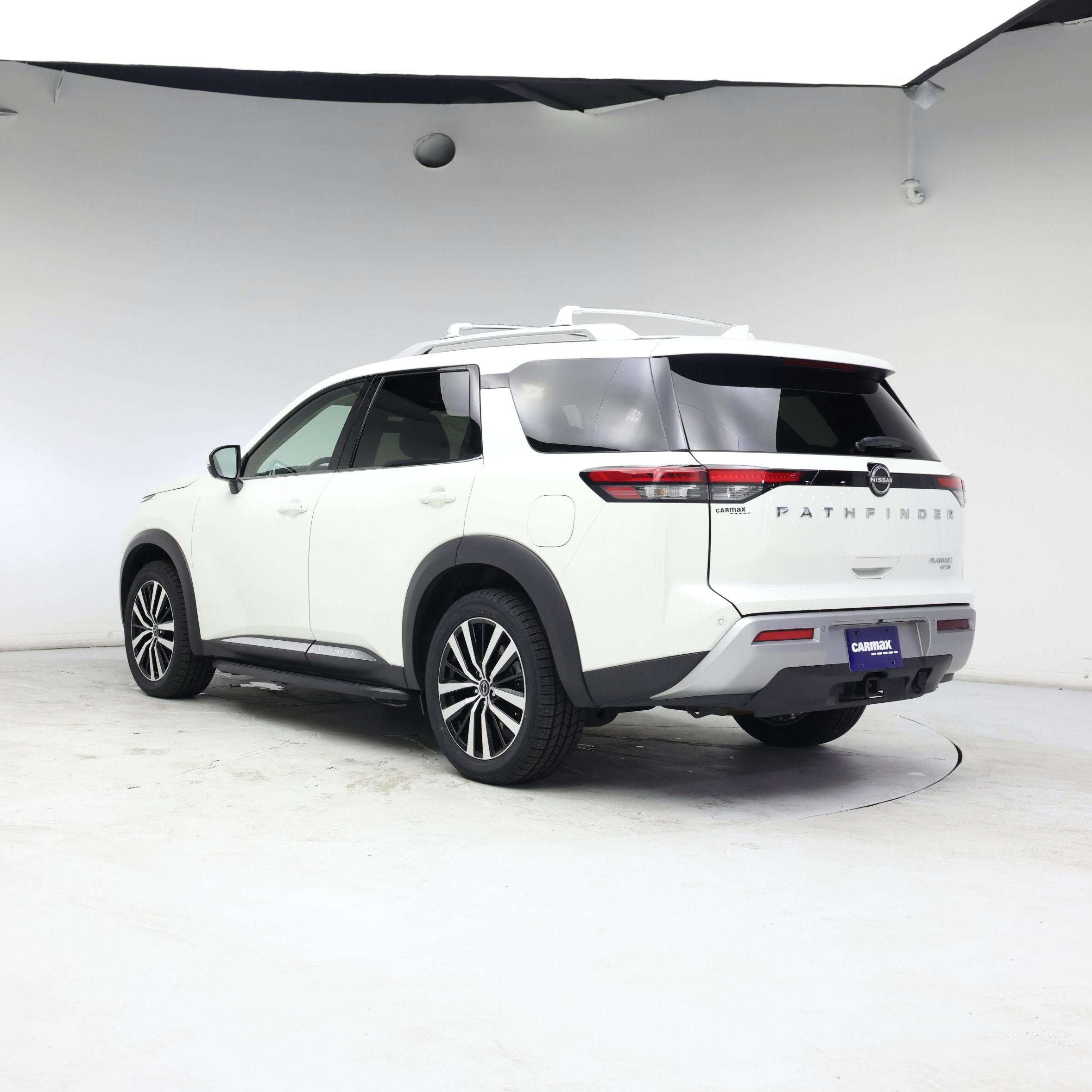 Thumbnail: 2023 Nissan Pathfinder - 2