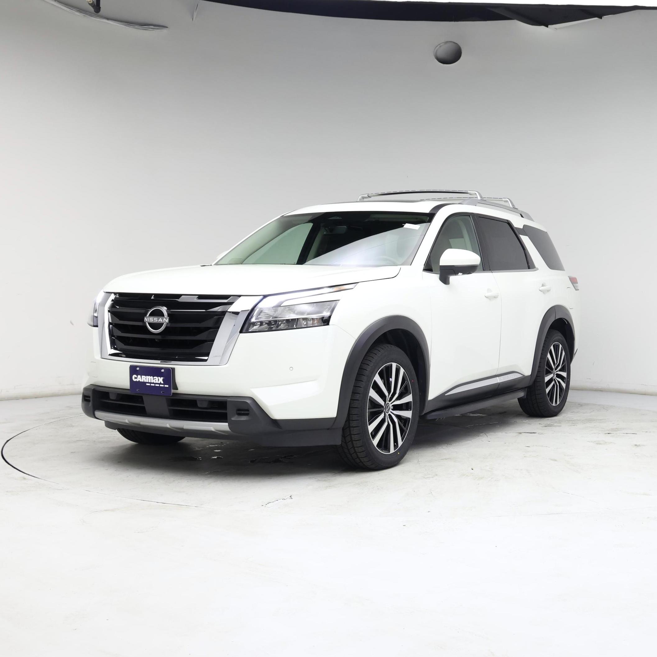 Thumbnail: 2023 Nissan Pathfinder - 4