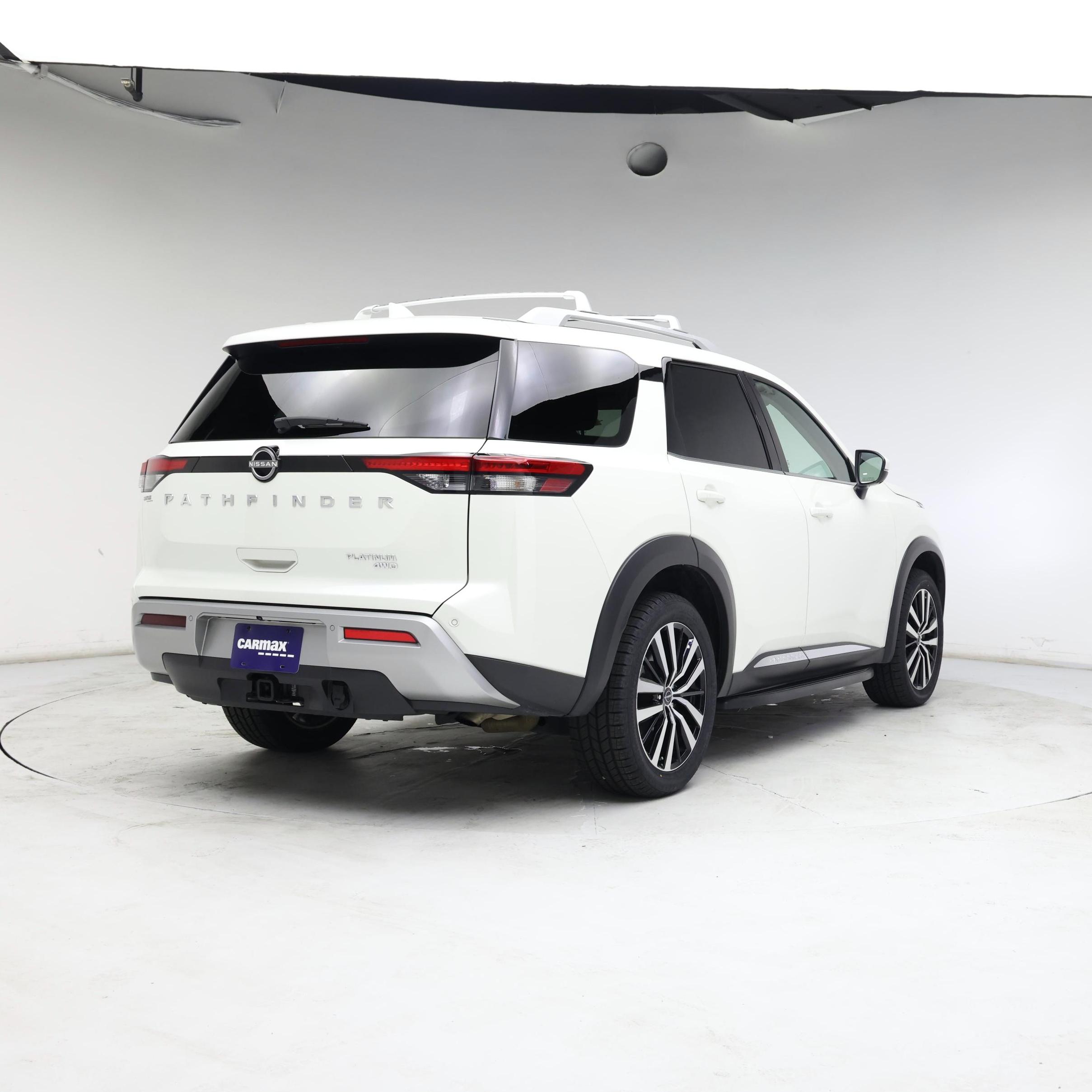 Thumbnail: 2023 Nissan Pathfinder - 8