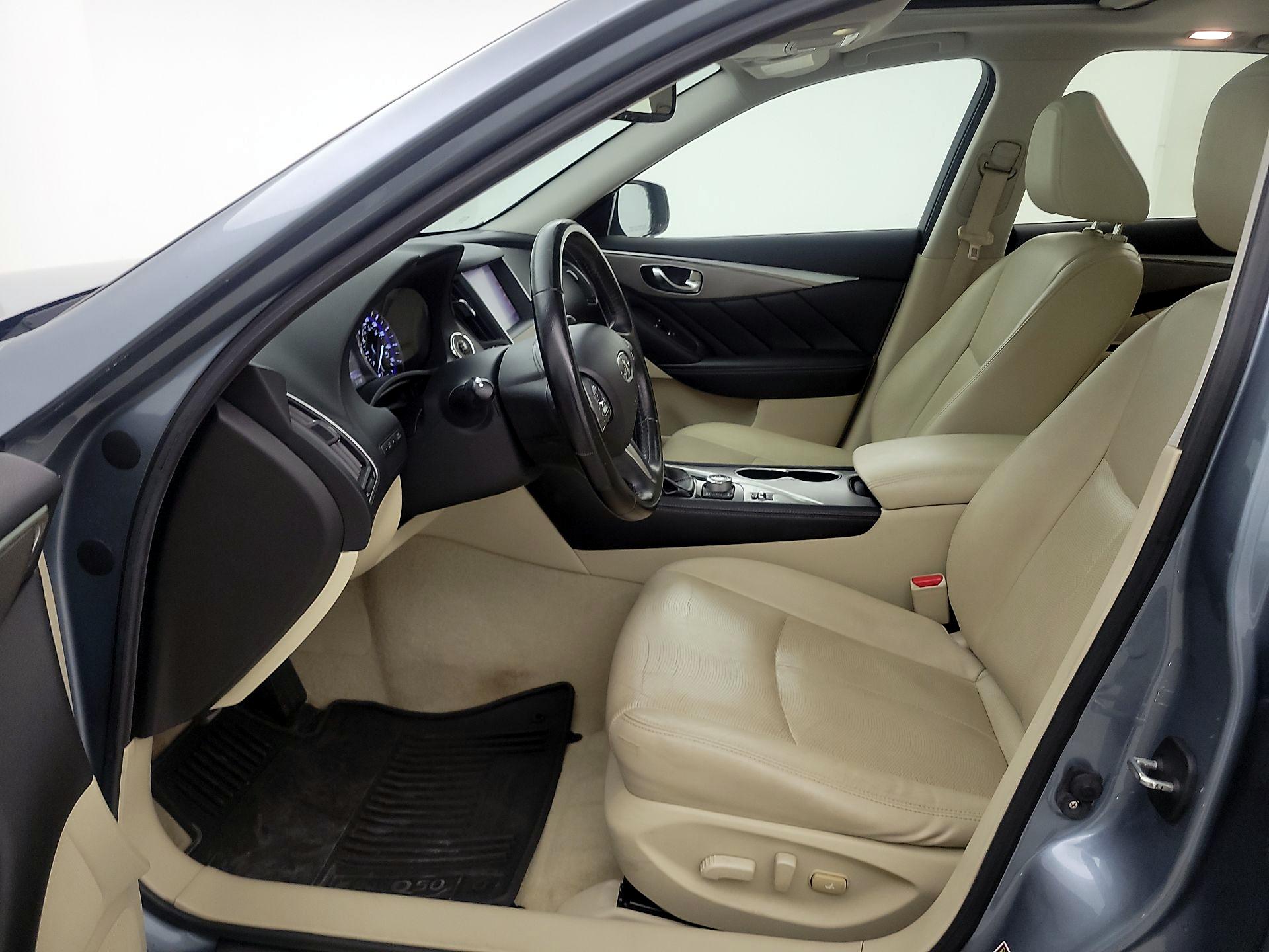 Thumbnail: 2015 INFINITI Q50 - 11