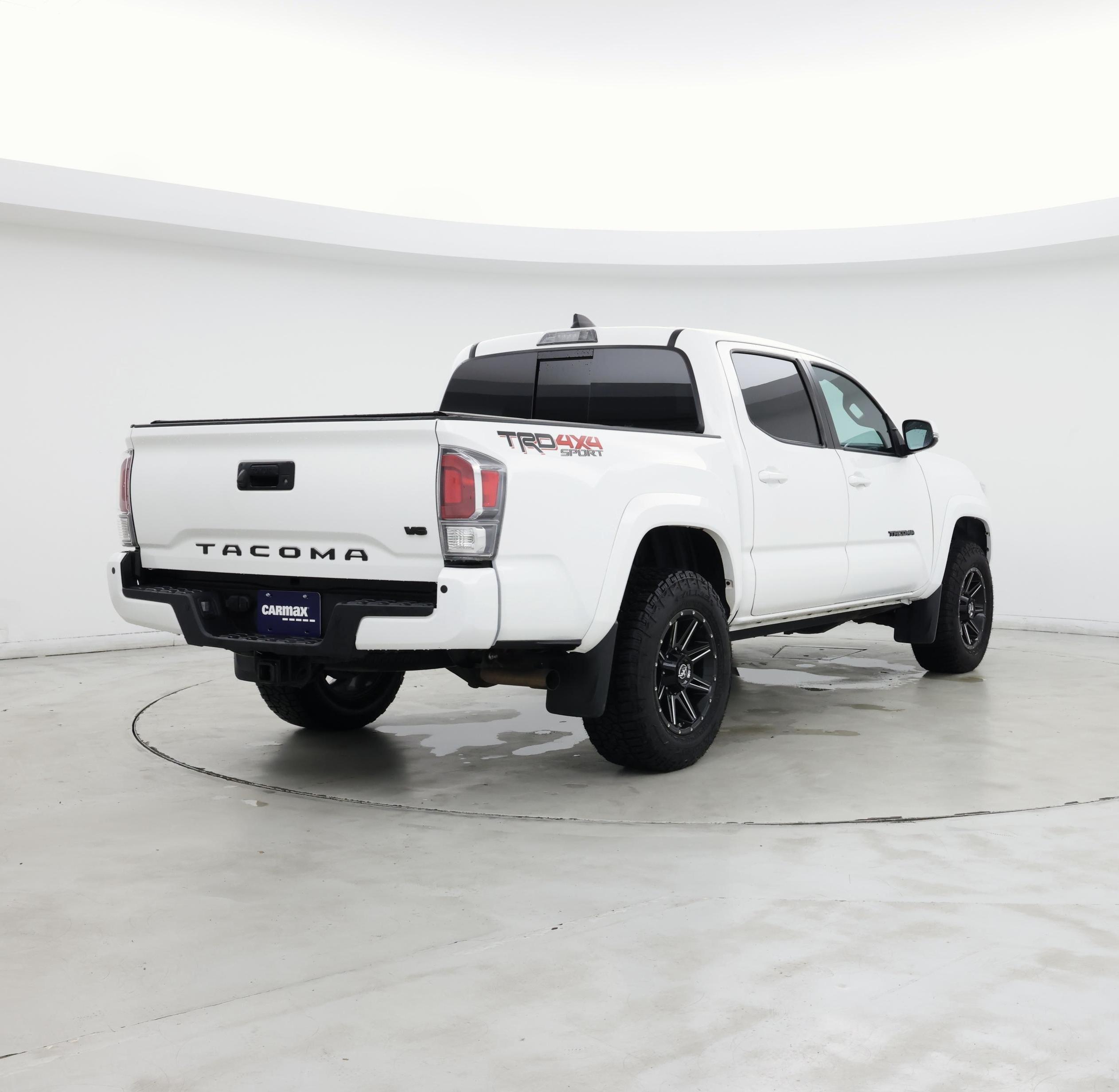 Thumbnail: 2020 Toyota Tacoma - 8