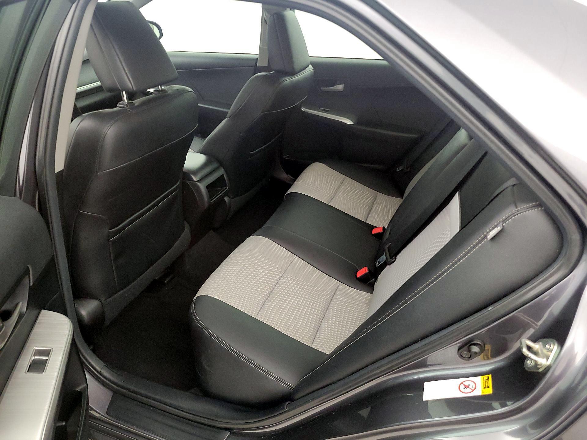 Thumbnail: 2014 Toyota Camry - 20