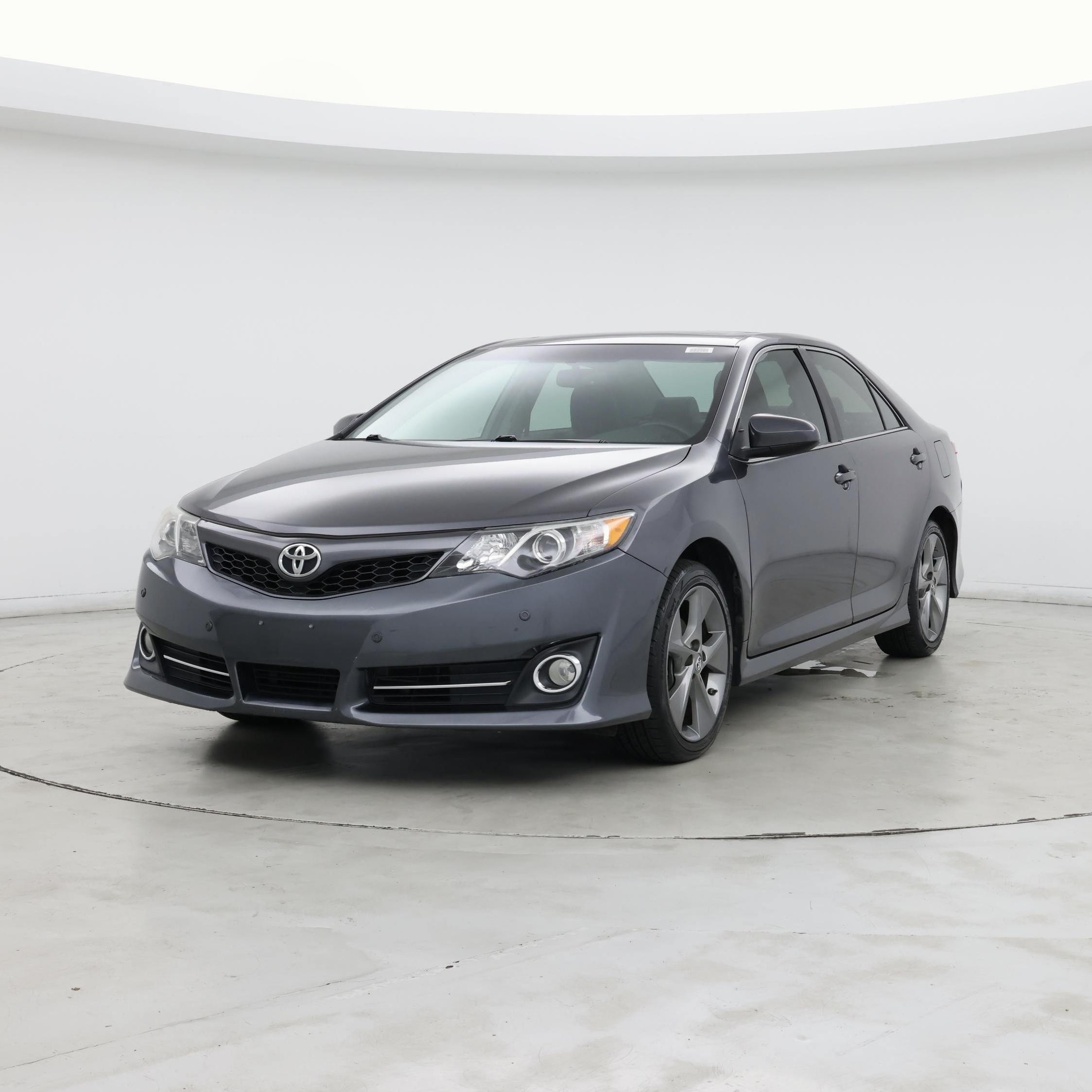Thumbnail: 2014 Toyota Camry - 4