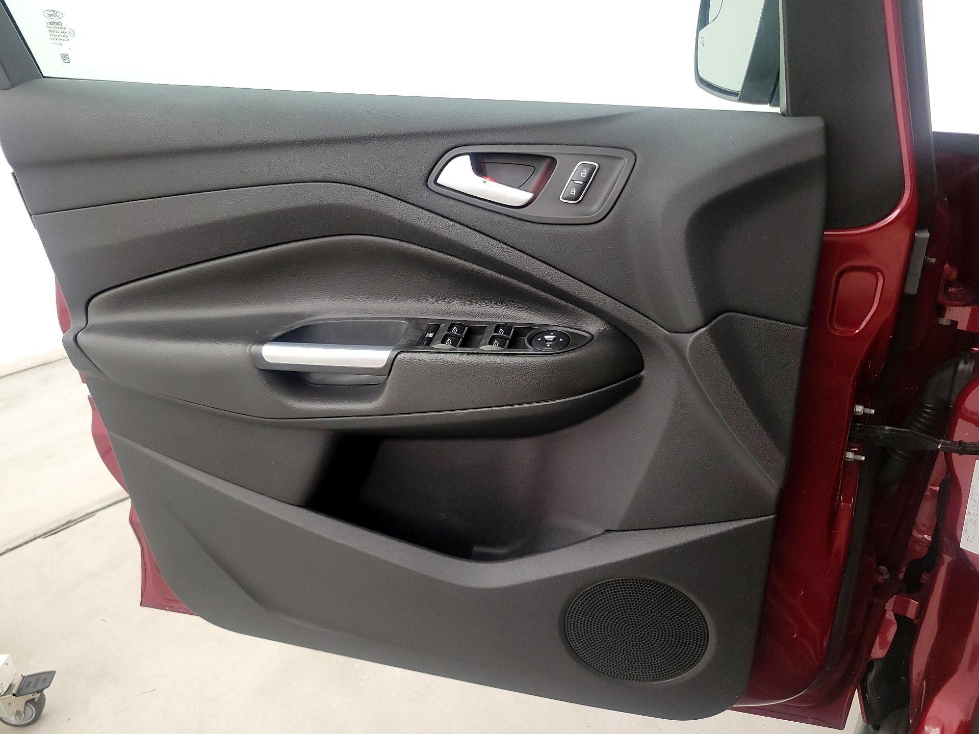 Thumbnail: 2016 Ford C-Max - 12
