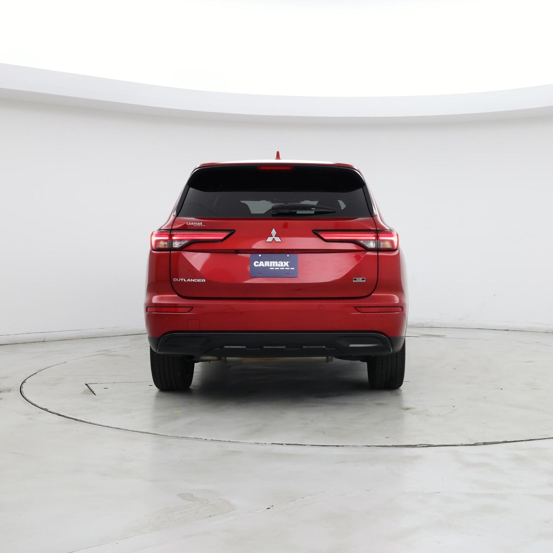 Thumbnail: 2023 Mitsubishi Outlander - 6
