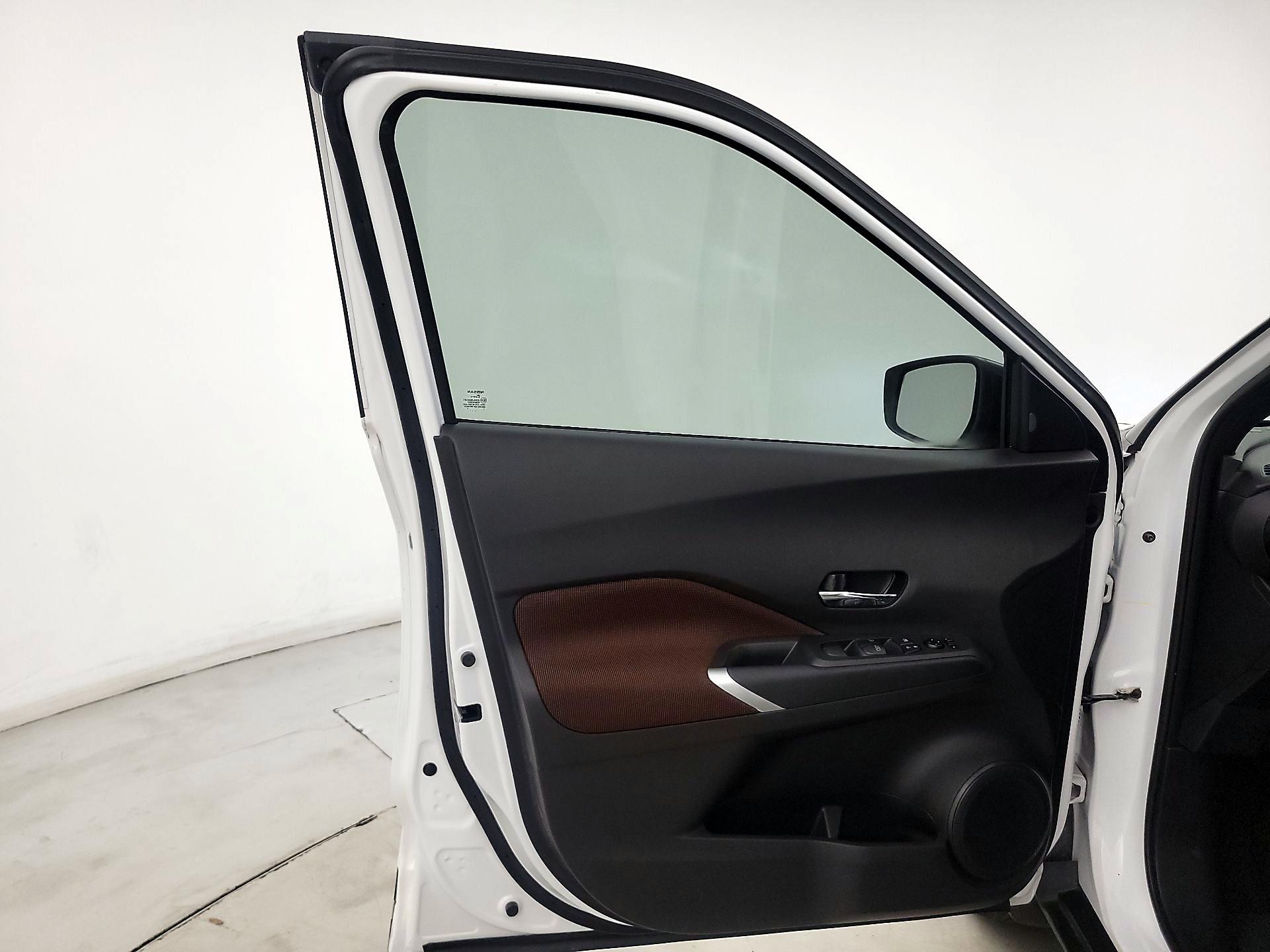 Thumbnail: 2022 Nissan Kicks - 12