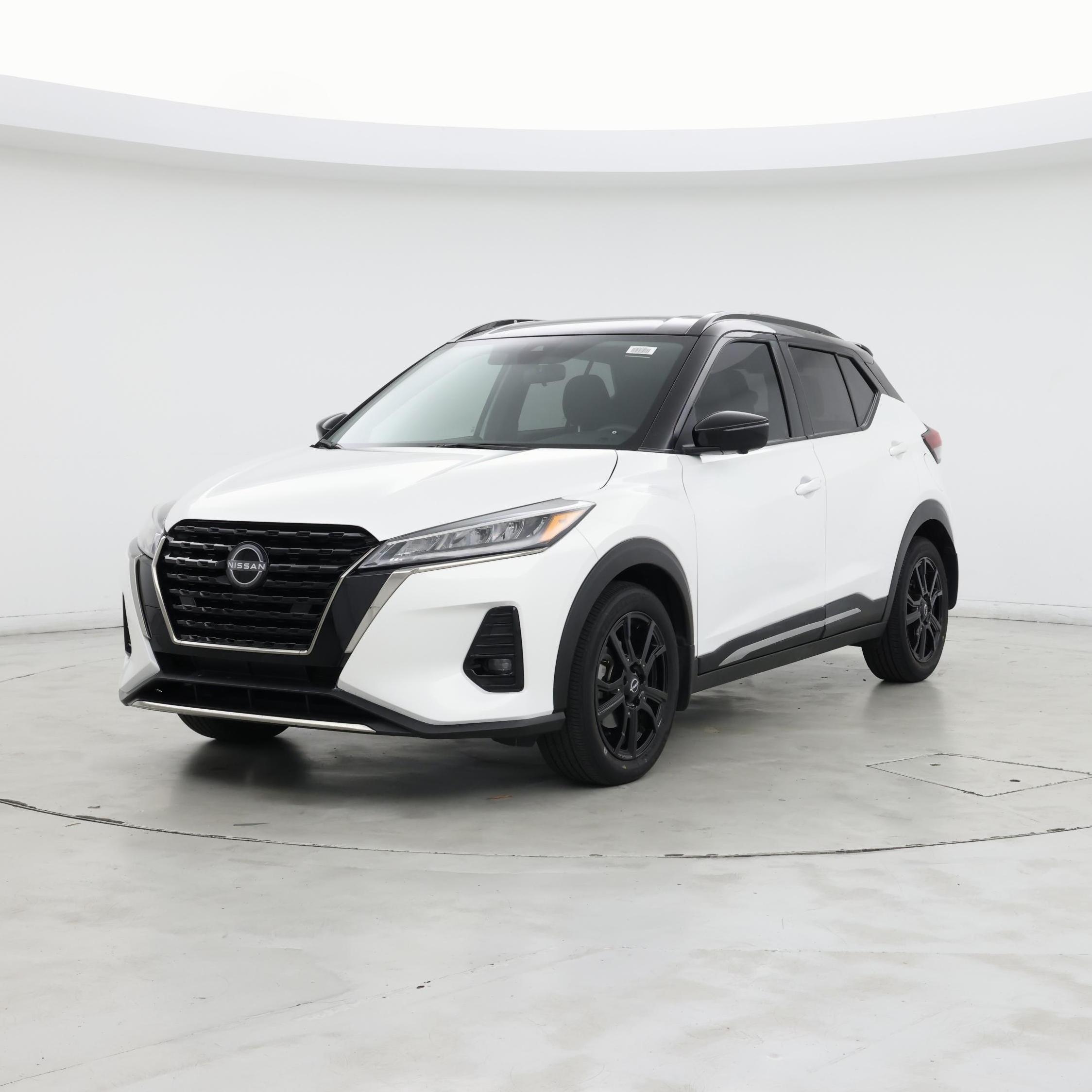 Thumbnail: 2022 Nissan Kicks - 4