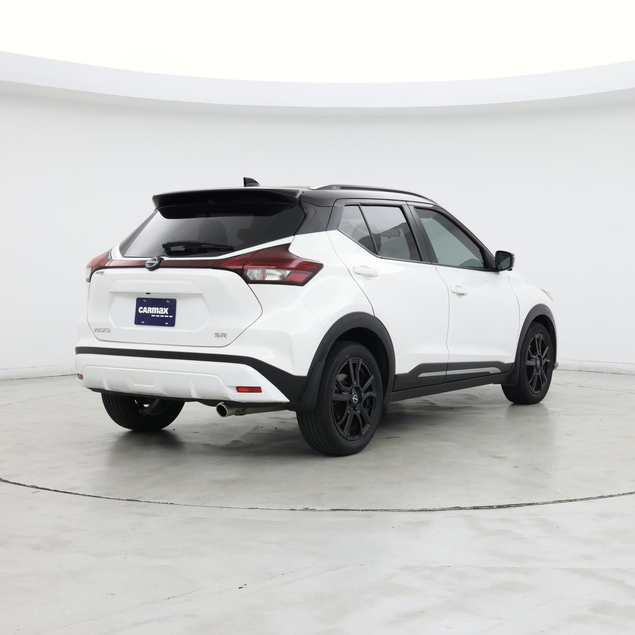 Thumbnail: 2022 Nissan Kicks - 8