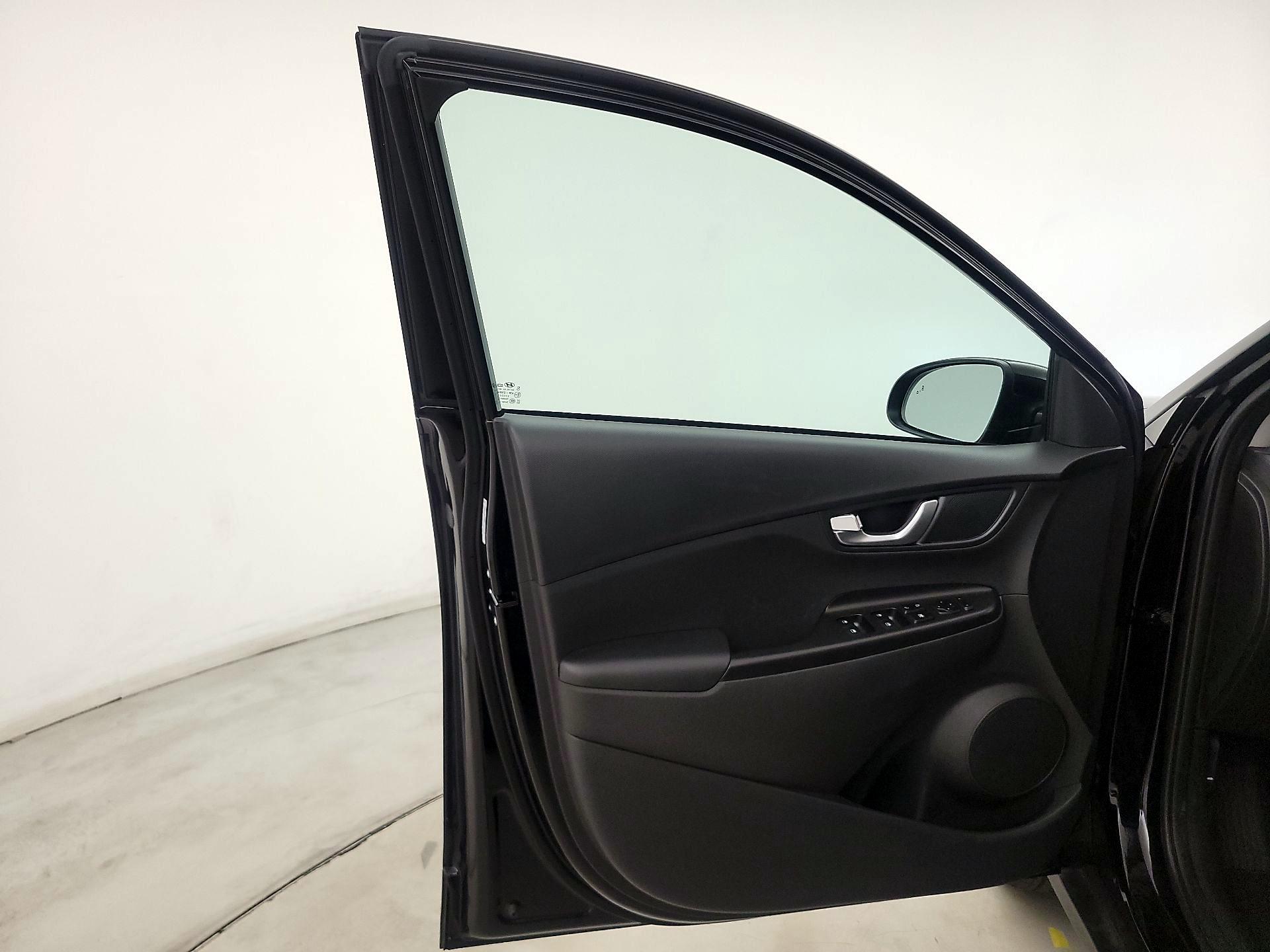 Thumbnail: 2023 Hyundai Kona - 12