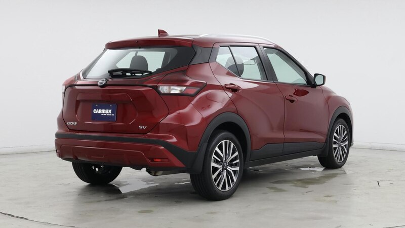2022 Nissan Kicks SV 8
