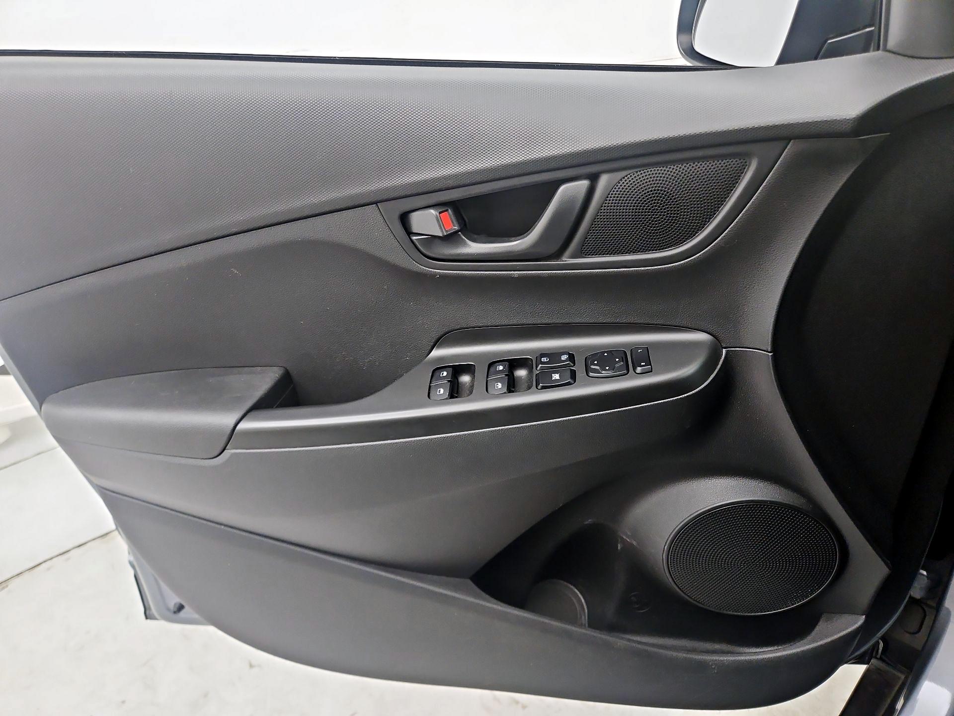 Thumbnail: 2021 Hyundai Kona - 12