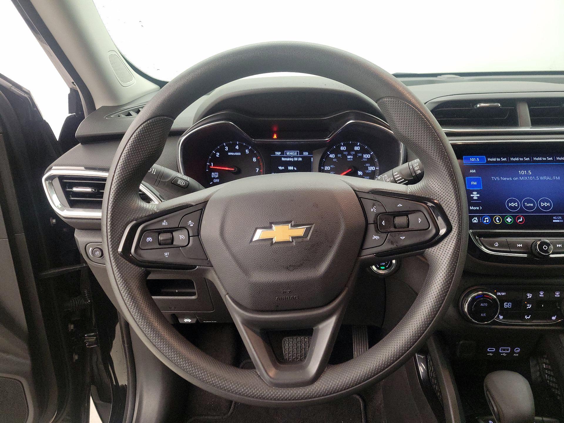 Thumbnail: 2023 Chevrolet TrailBlazer - 10