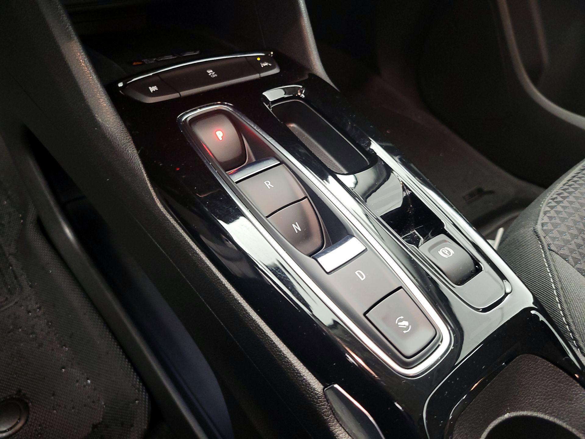 Thumbnail: 2023 Chevrolet Bolt EUV - 17