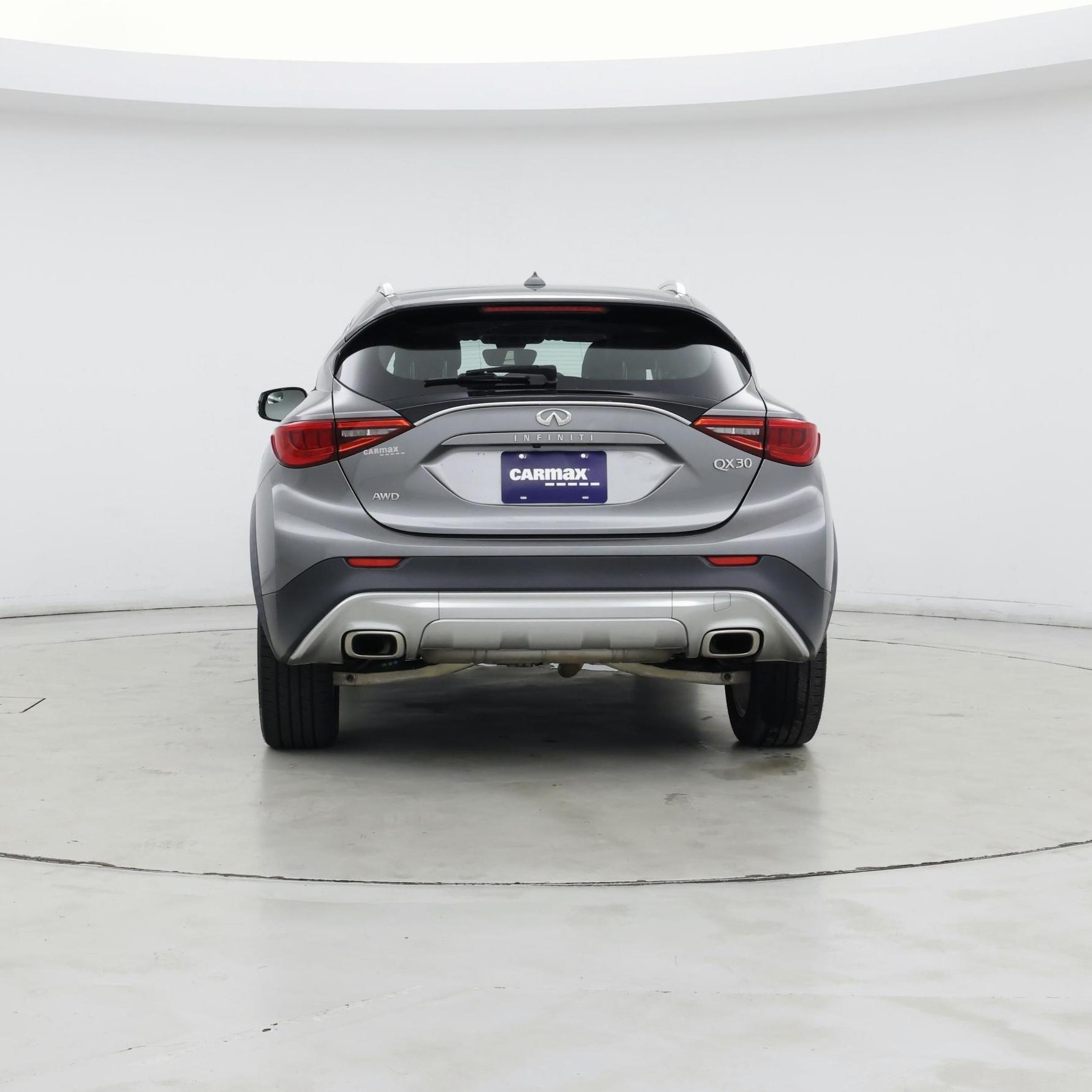 Thumbnail: 2017 INFINITI QX30 - 6