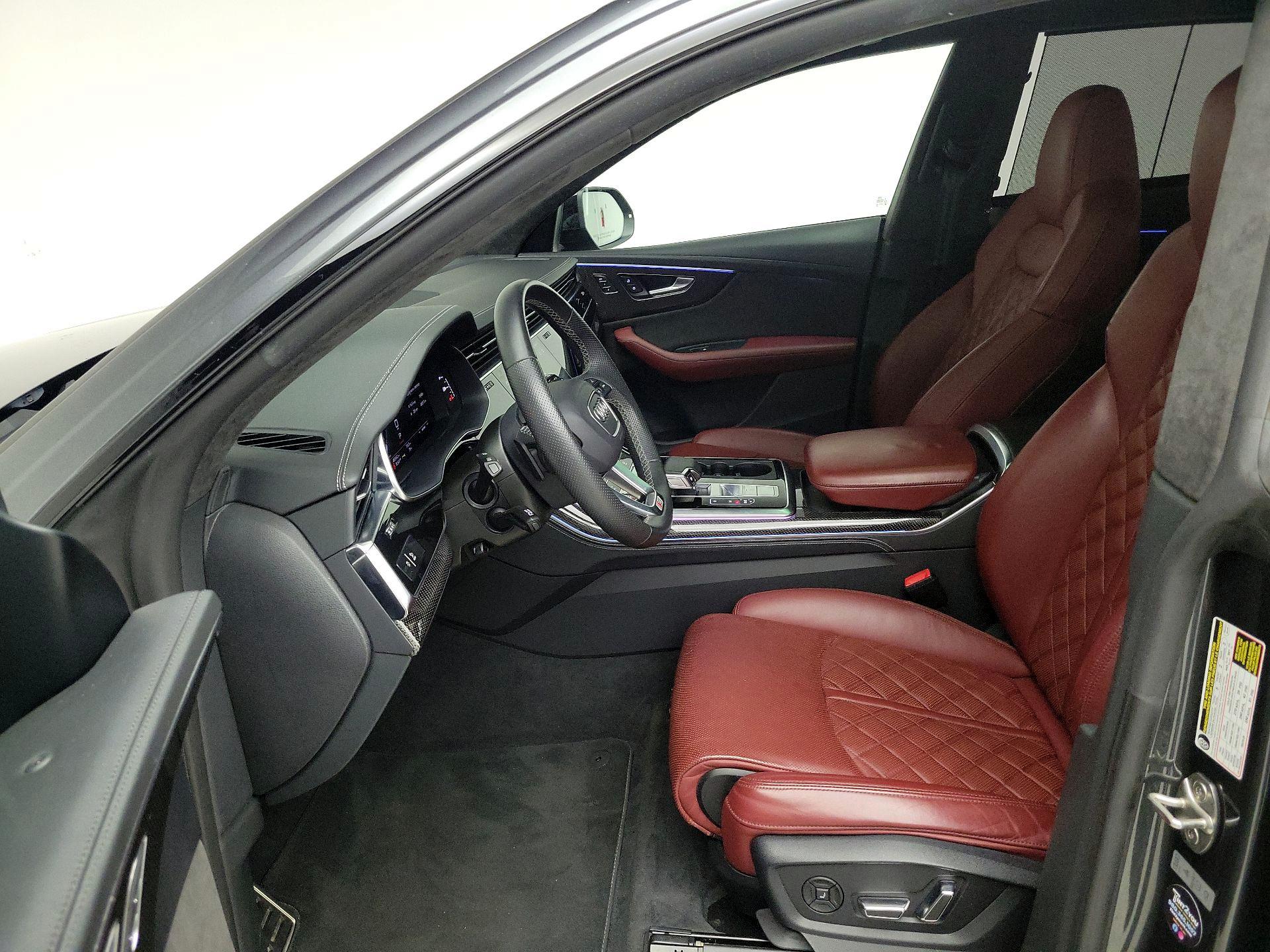 Thumbnail: 2021 Audi SQ8 - 11