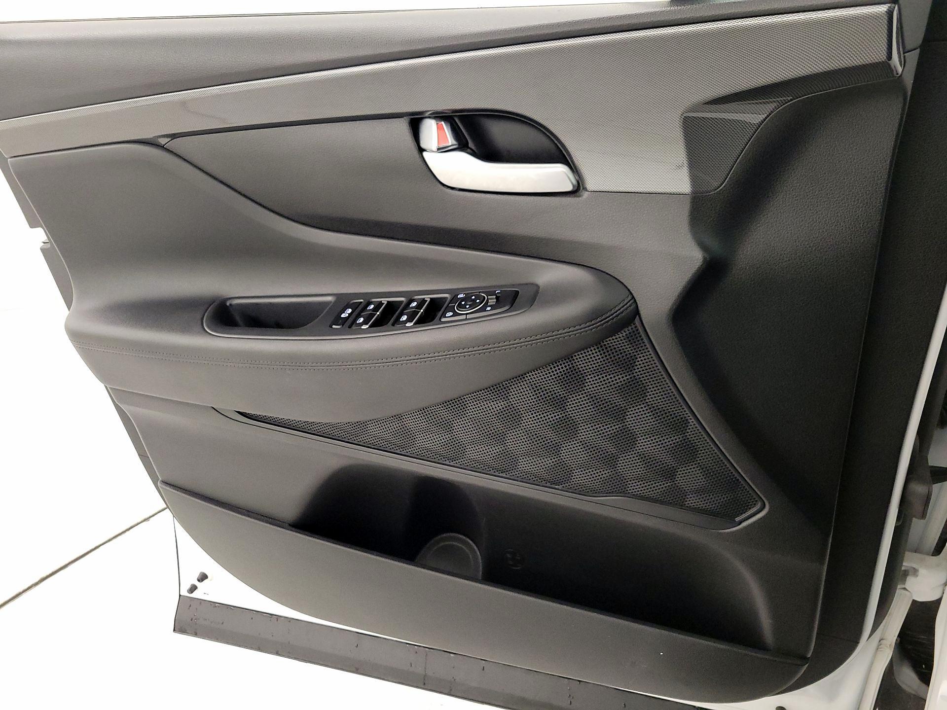 Thumbnail: 2023 Hyundai Santa Fe - 12