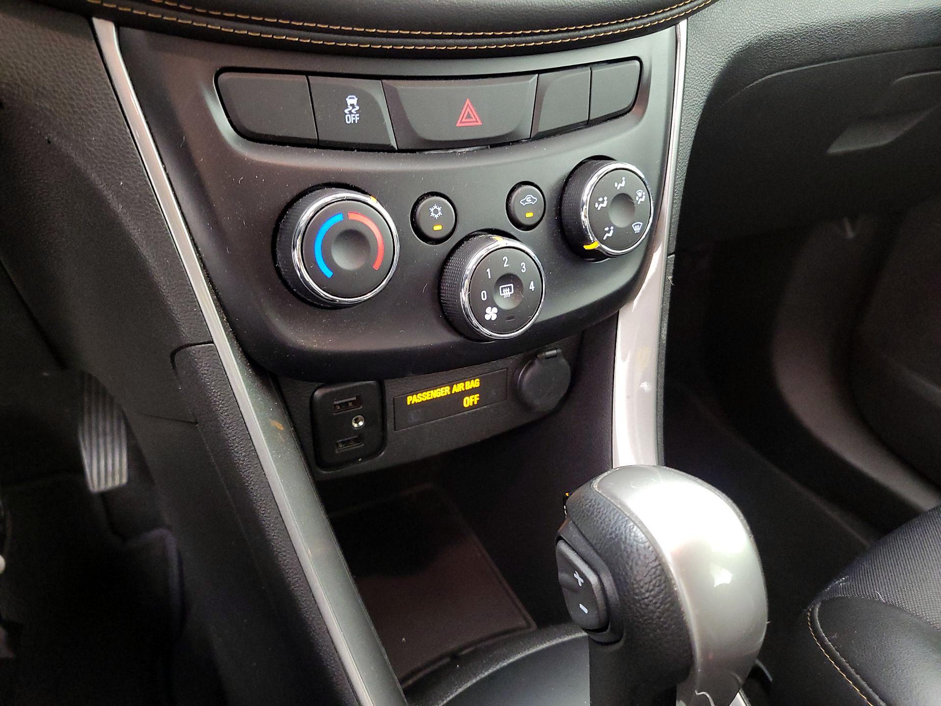 Thumbnail: 2020 Chevrolet Trax - 16