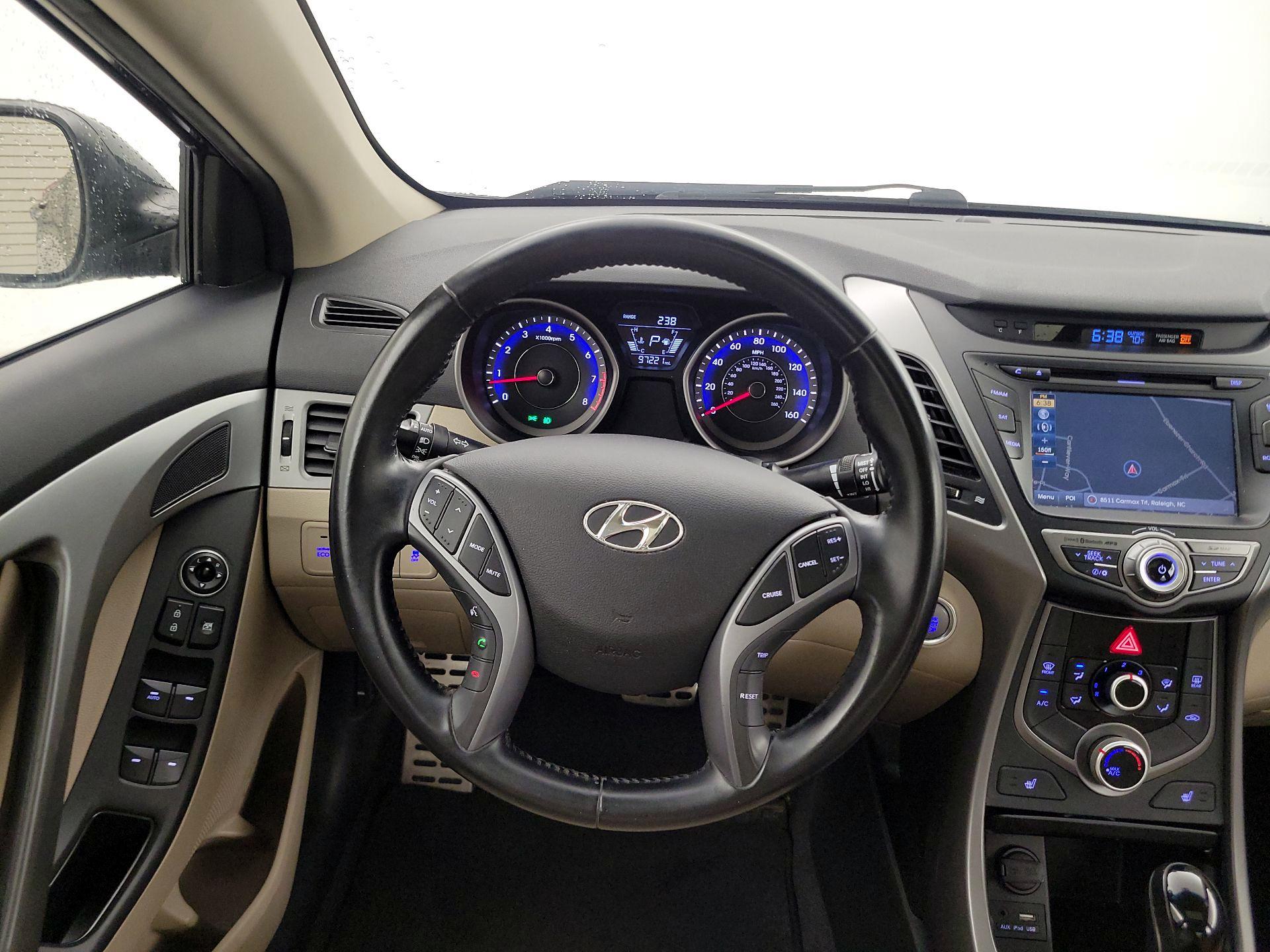 Thumbnail: 2015 Hyundai Elantra - 10