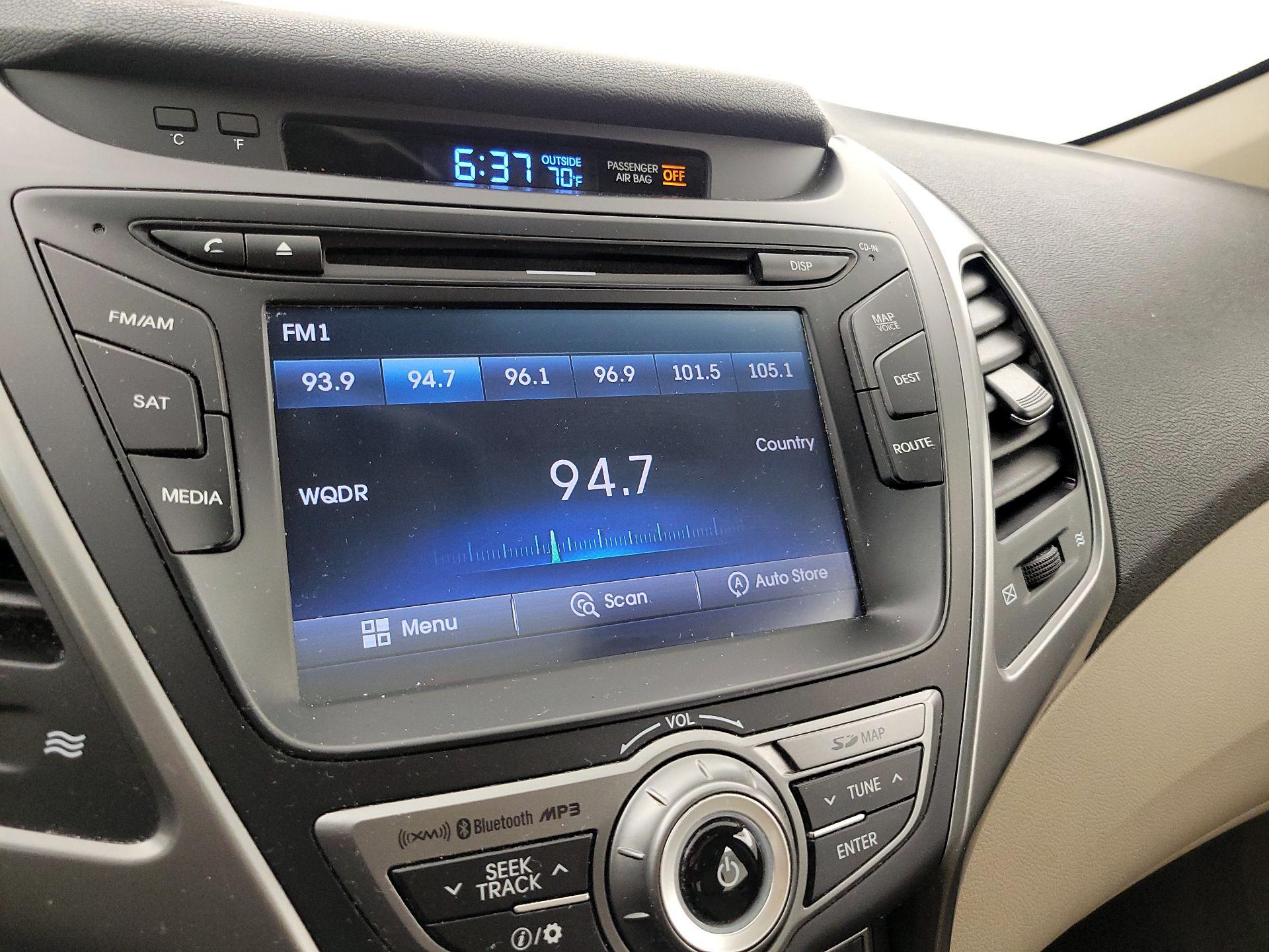 Thumbnail: 2015 Hyundai Elantra - 16