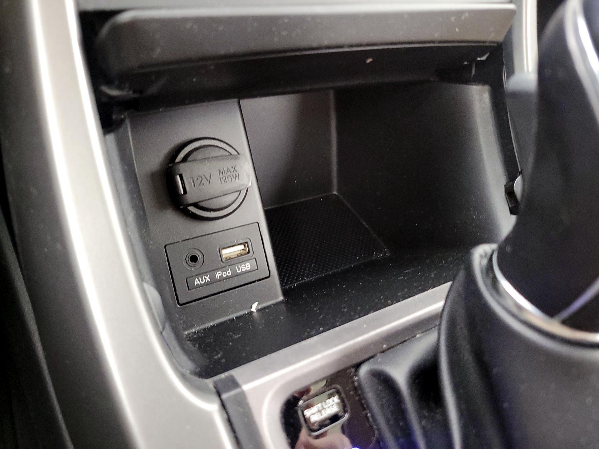 Thumbnail: 2015 Hyundai Elantra - 19