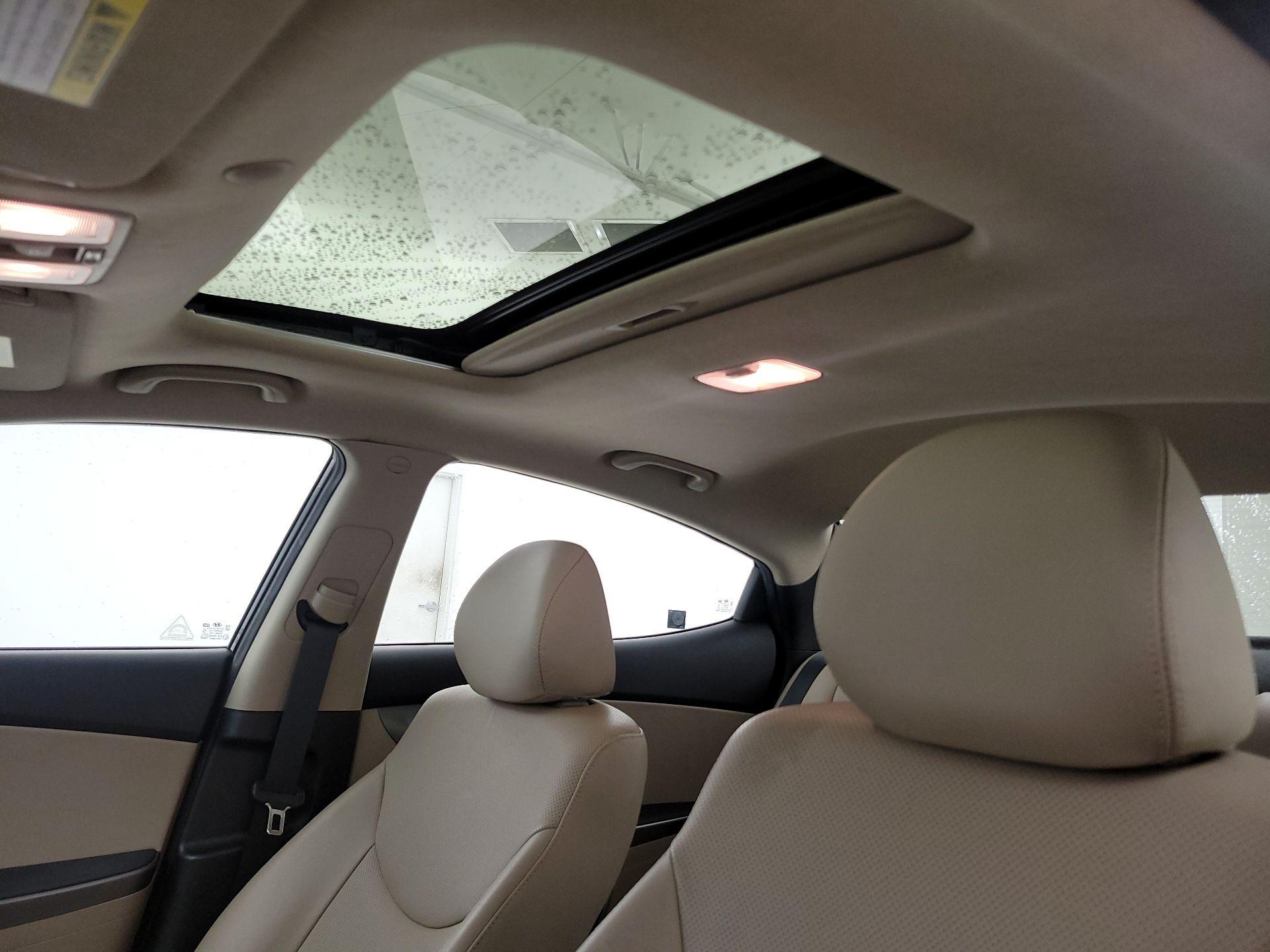 Thumbnail: 2015 Hyundai Elantra - 20