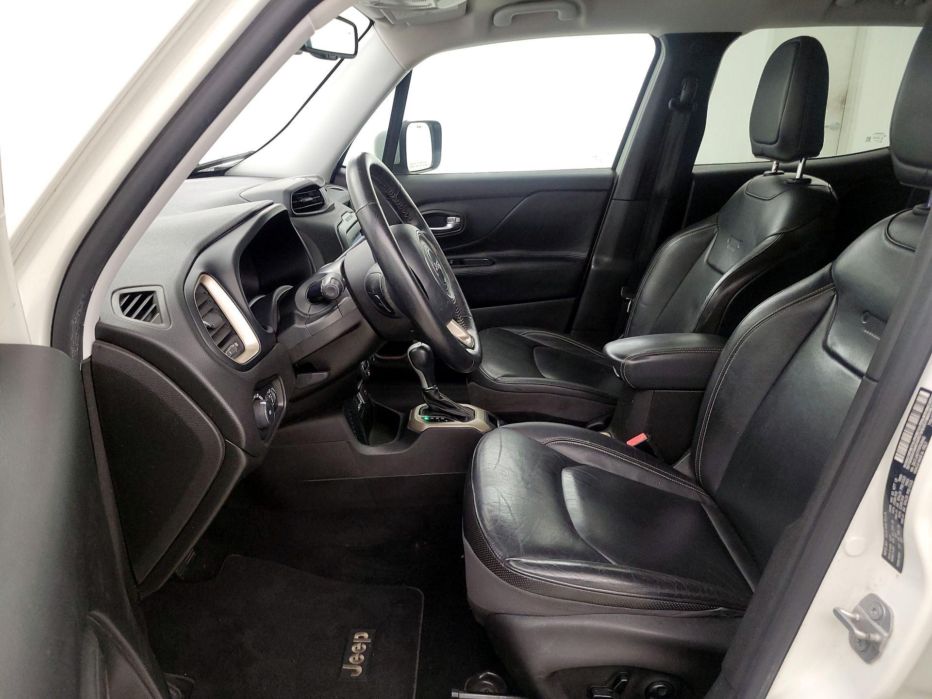 Thumbnail: 2015 Jeep Renegade - 11