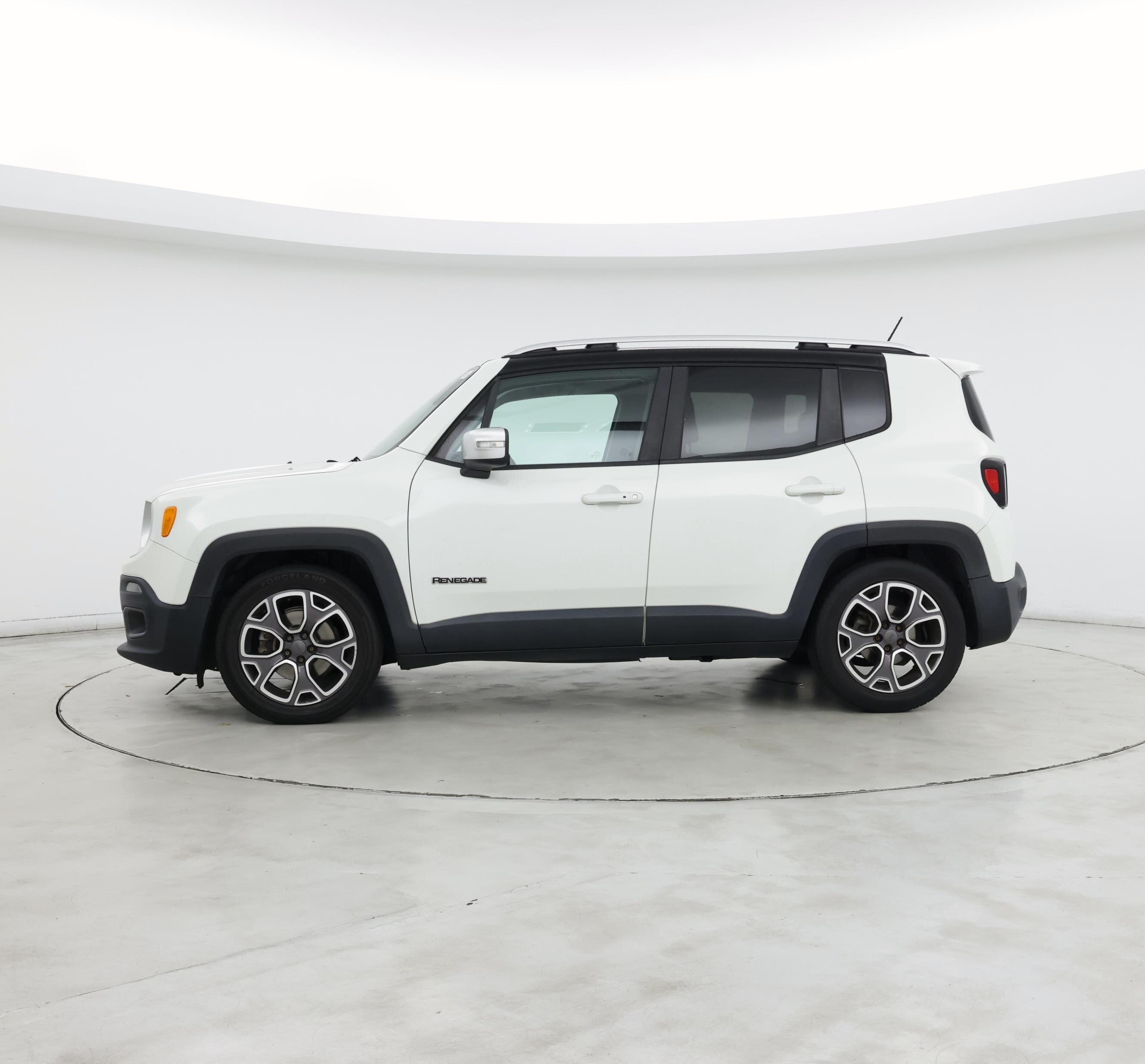 Thumbnail: 2015 Jeep Renegade - 3