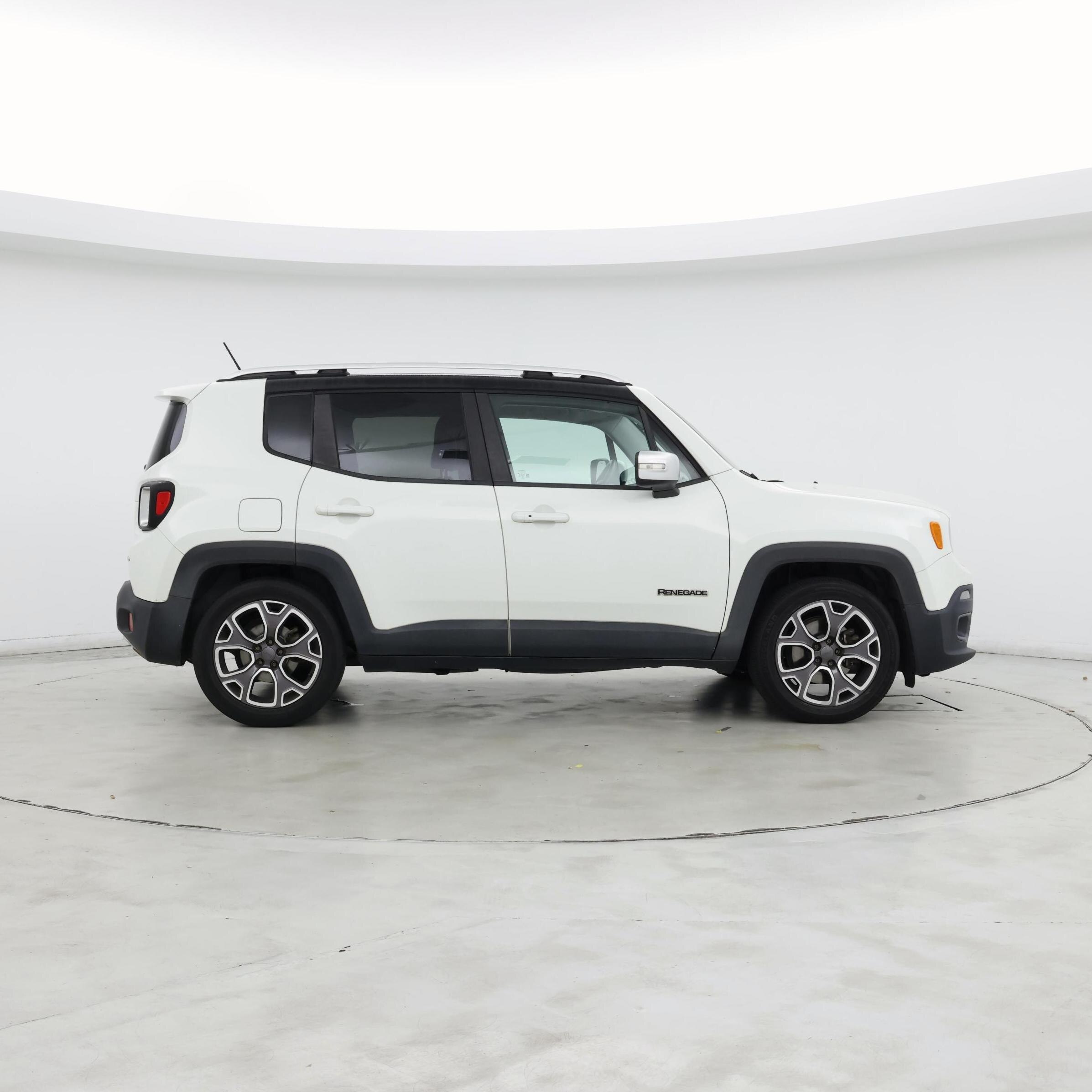 Thumbnail: 2015 Jeep Renegade - 7
