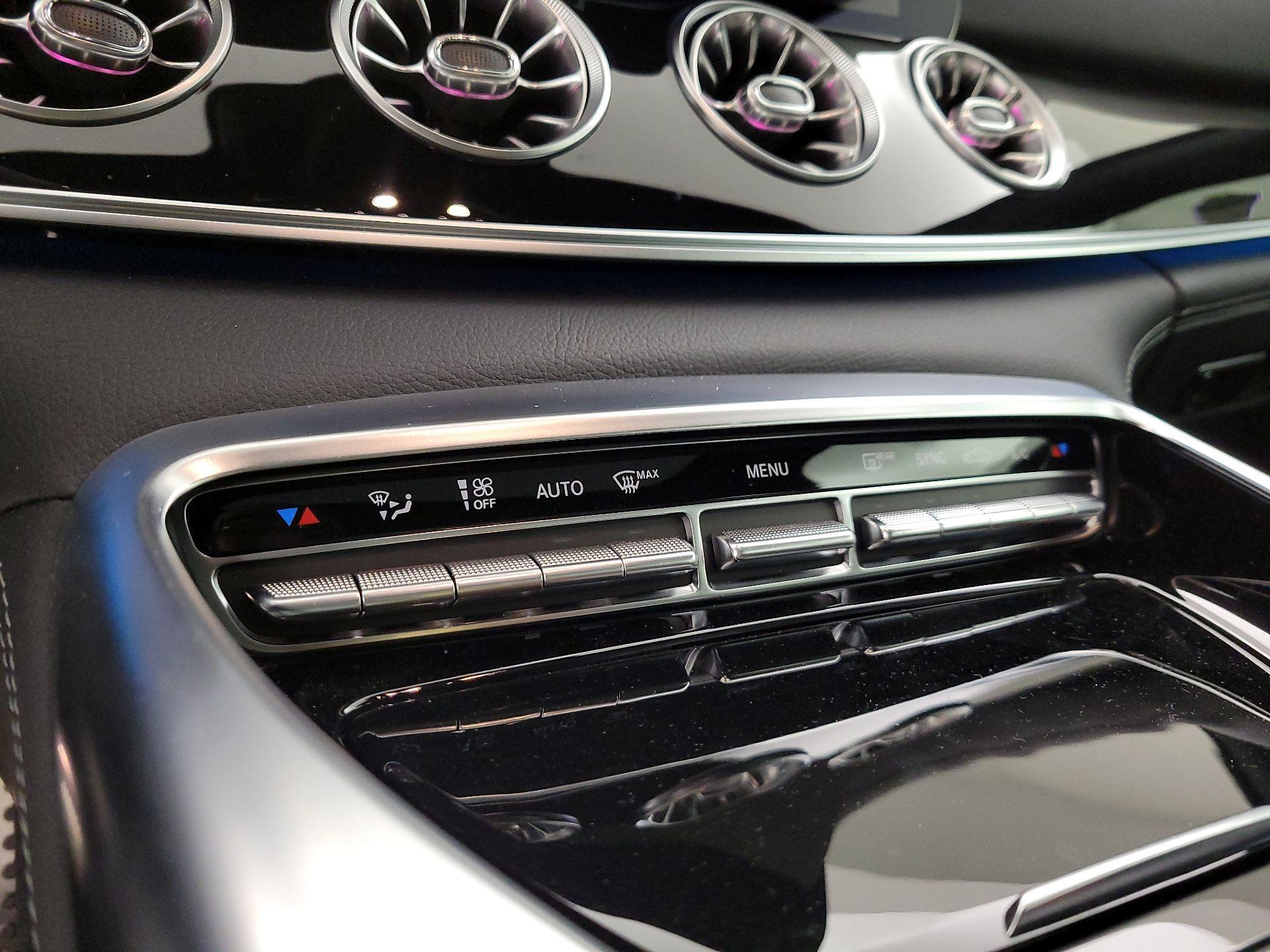 Thumbnail: 2024 Mercedes-Benz AMG GT - 17