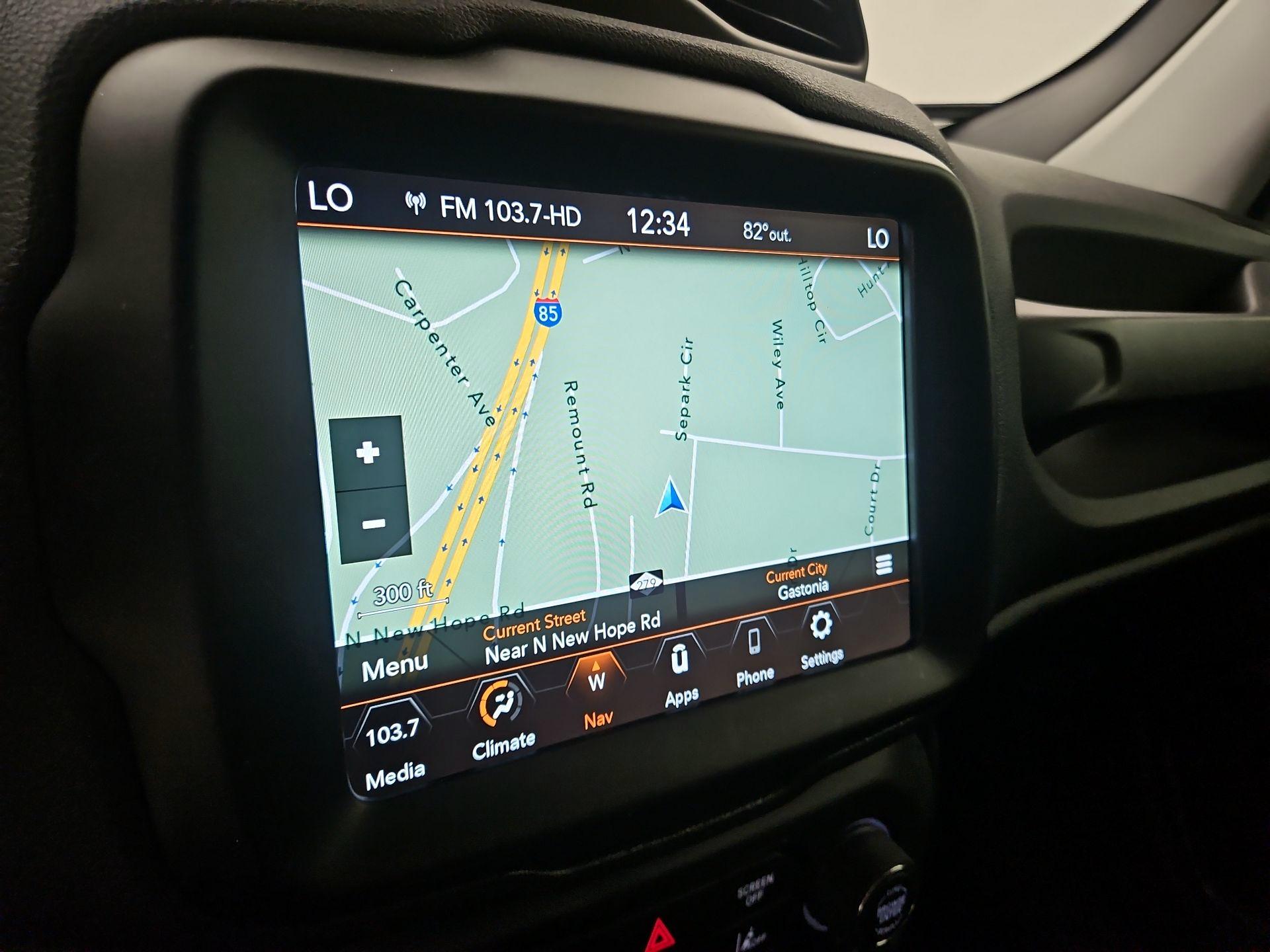 Thumbnail: 2022 Jeep Renegade - 14