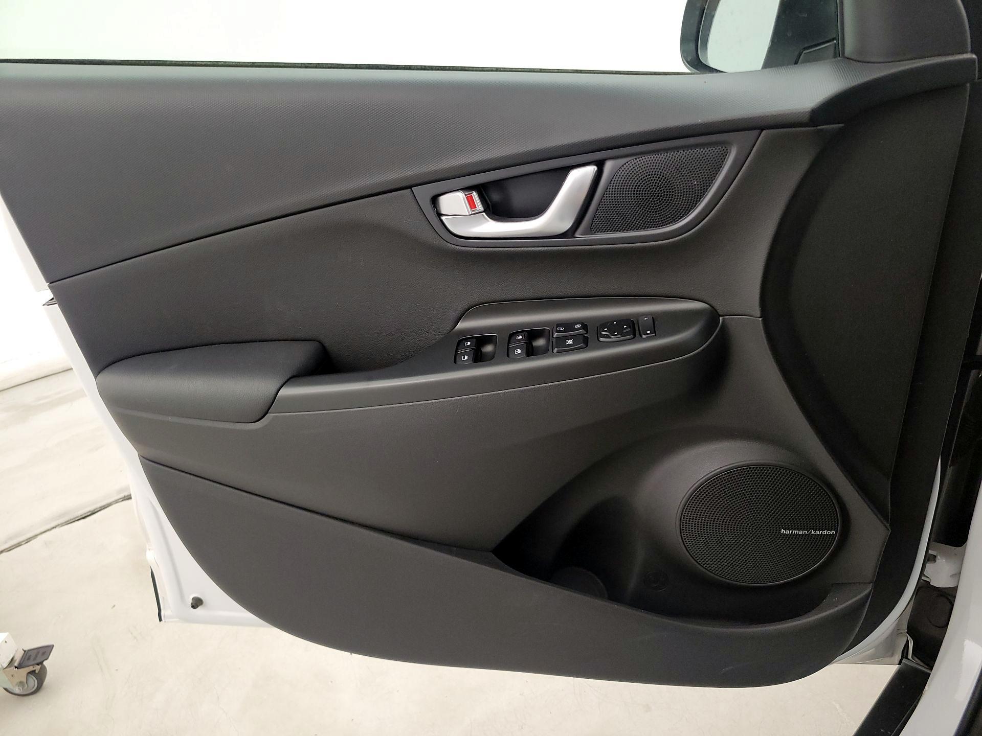 Thumbnail: 2023 Hyundai Kona - 12