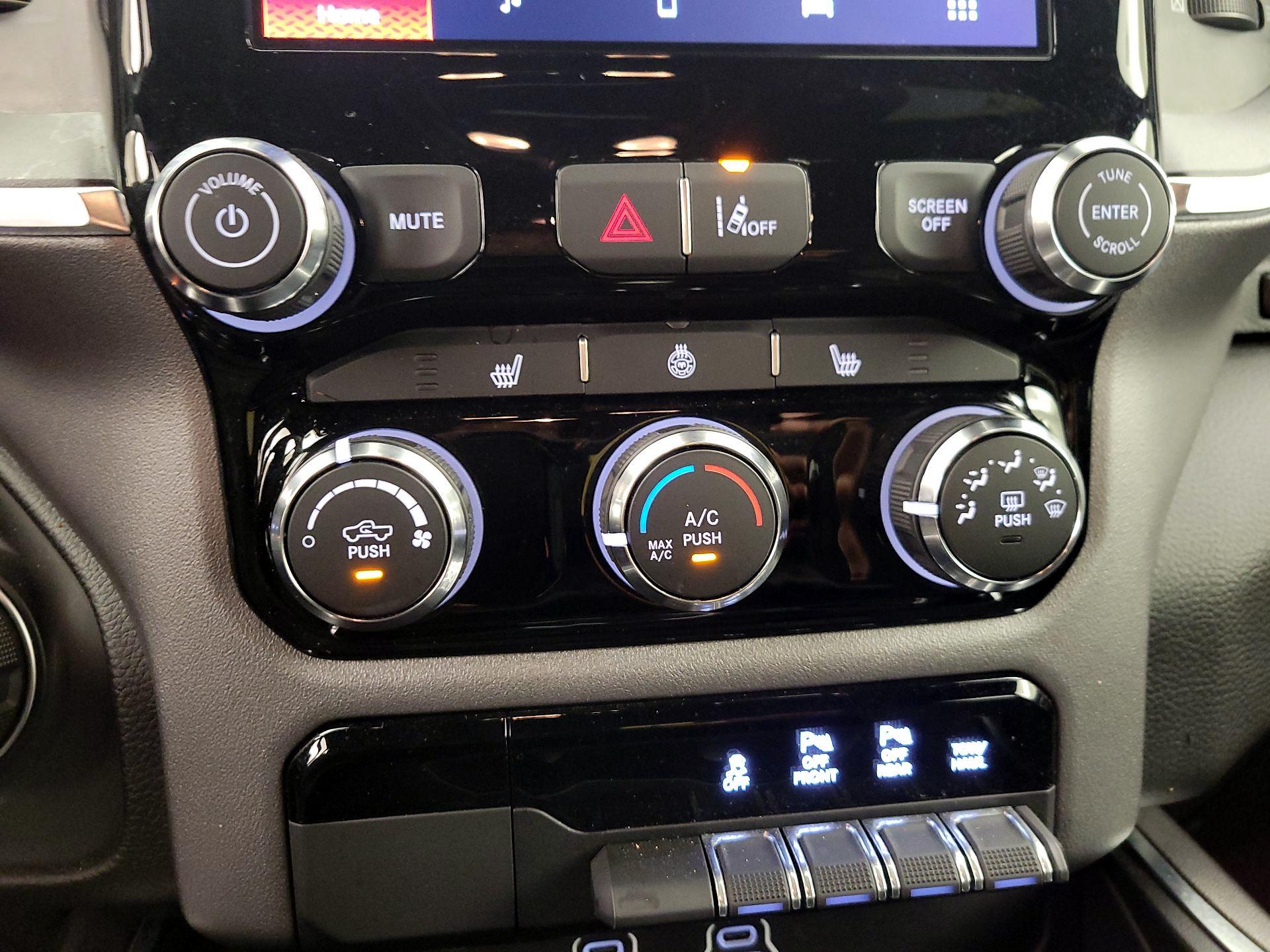 Thumbnail: 2025 RAM 1500 - 16