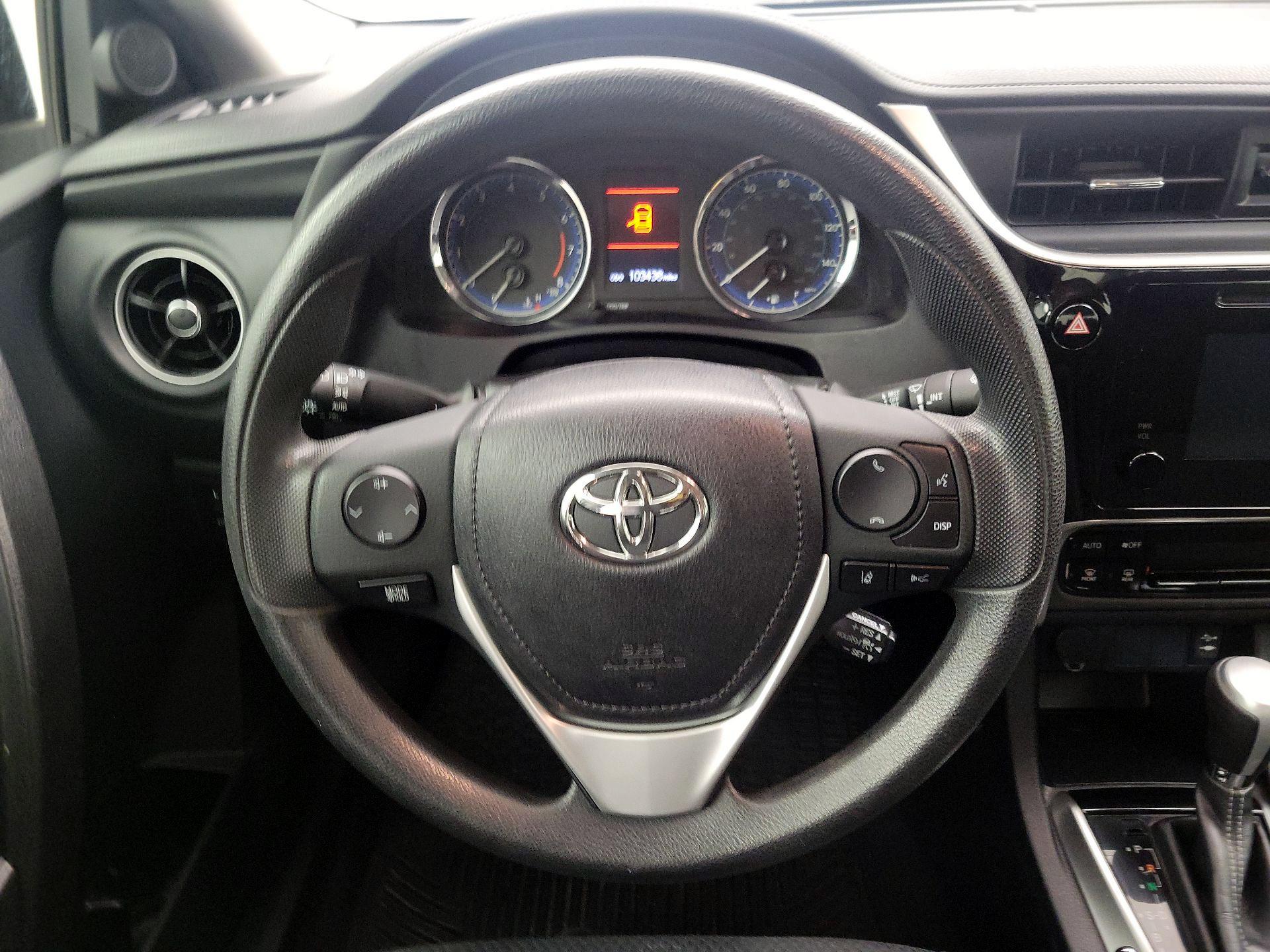 Thumbnail: 2018 Toyota Corolla - 10