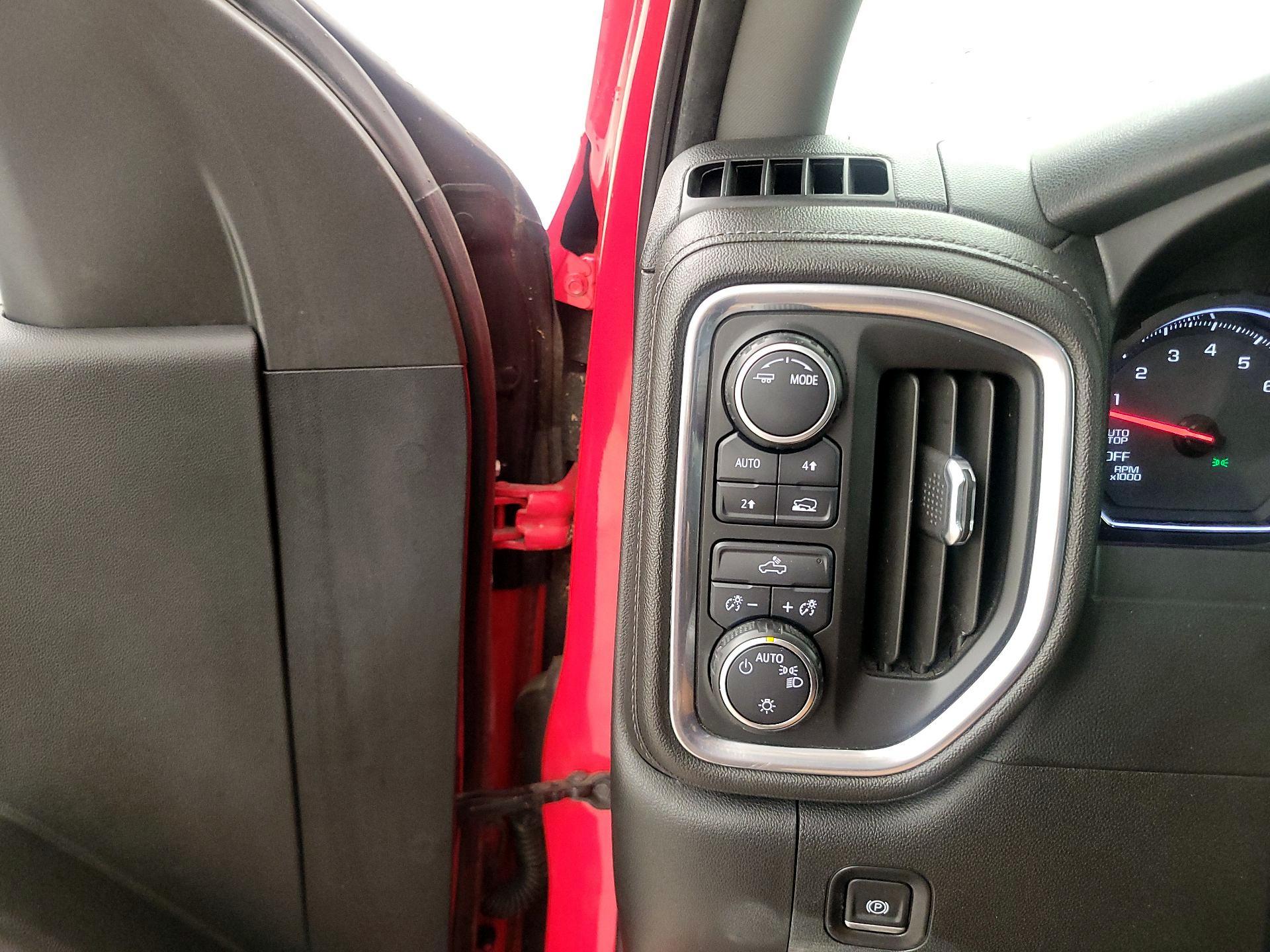 Thumbnail: 2020 Chevrolet Silverado 1500 - 13