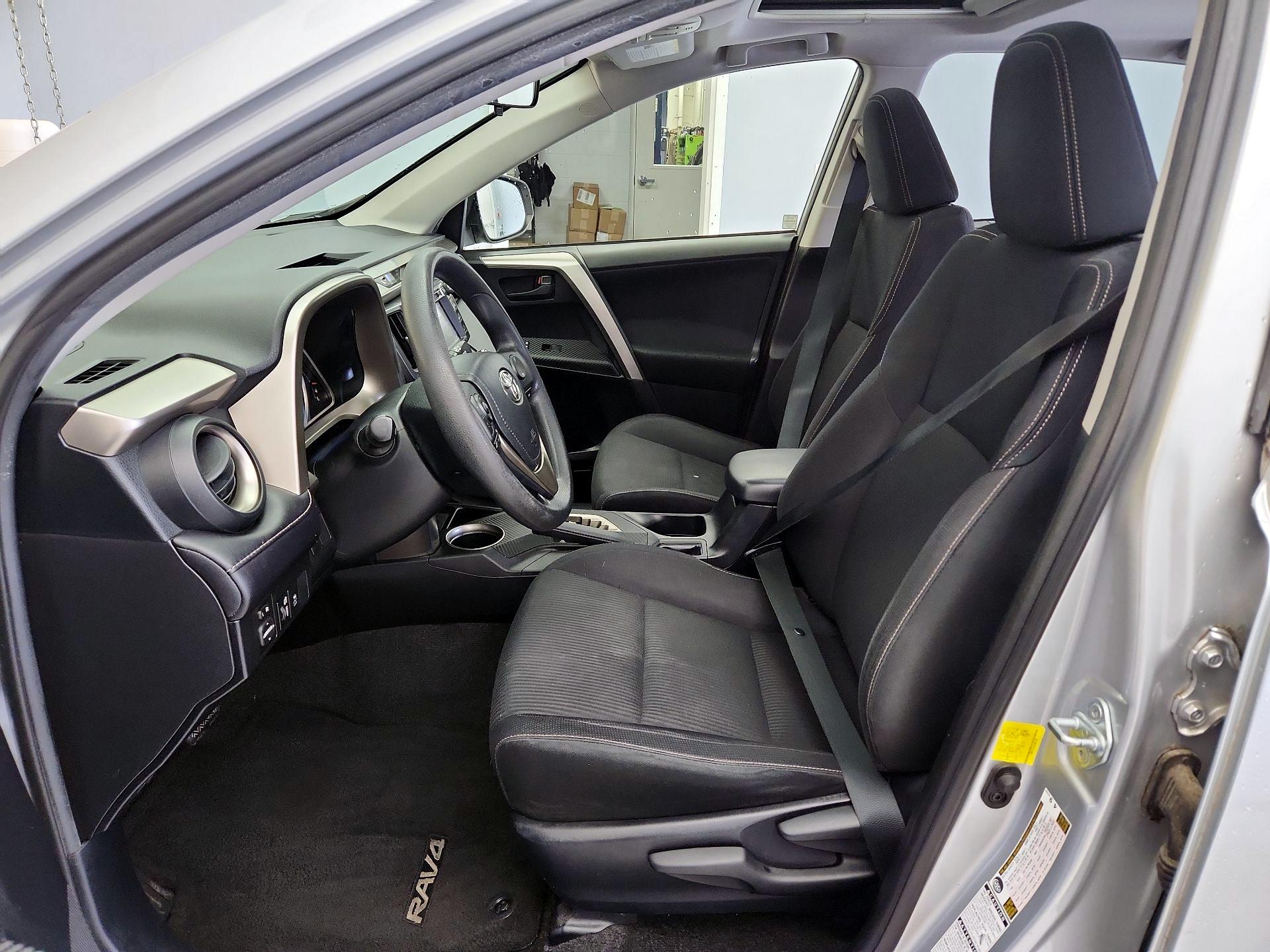 Thumbnail: 2013 Toyota RAV4 - 11