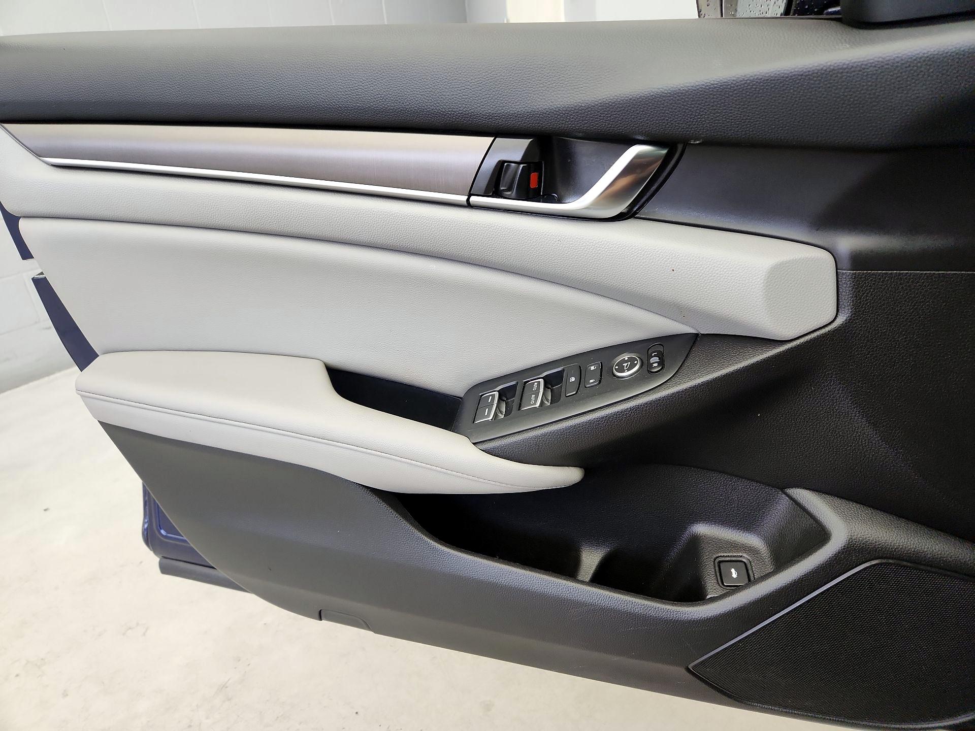 Thumbnail: 2020 Honda Accord - 12