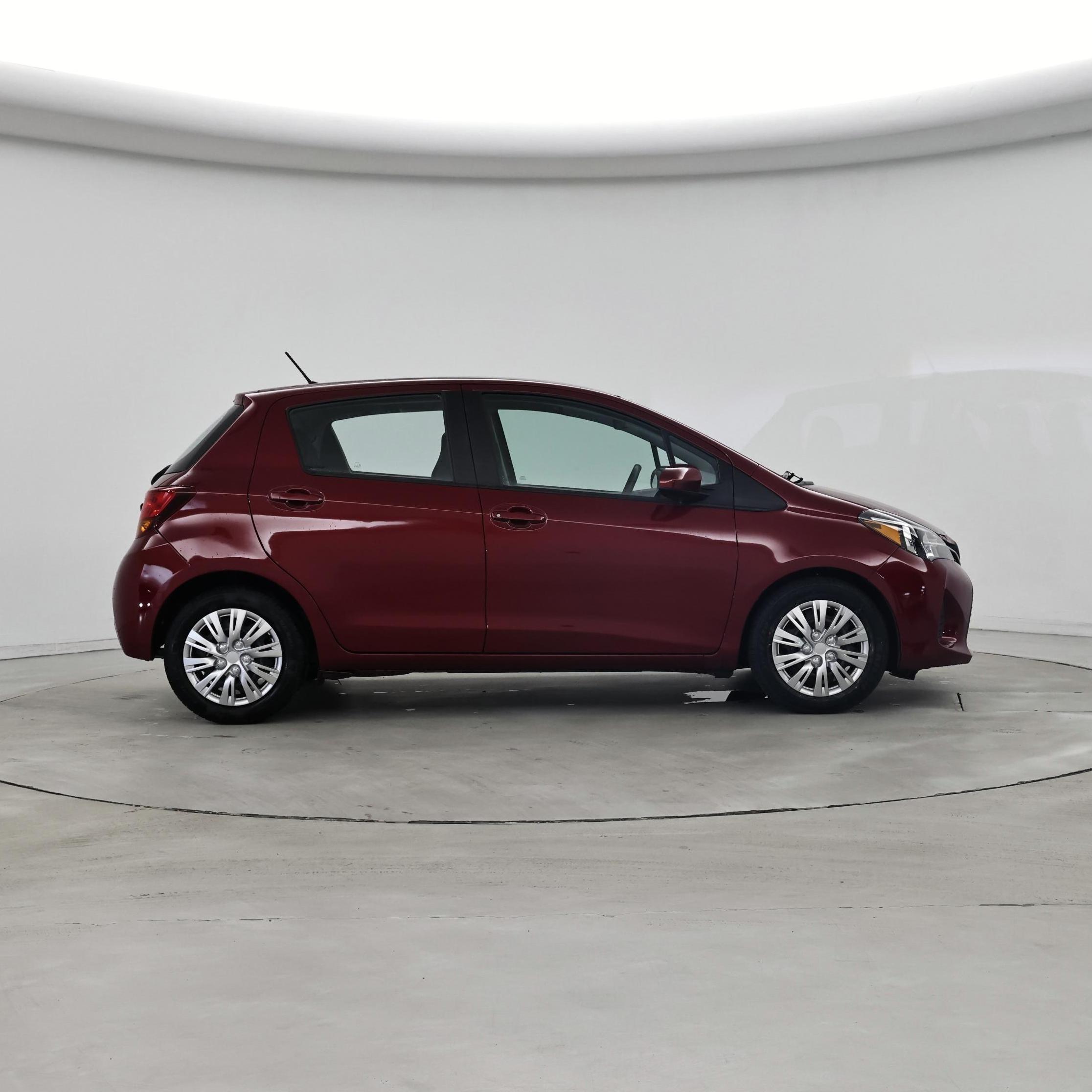 Thumbnail: 2017 Toyota Yaris - 7